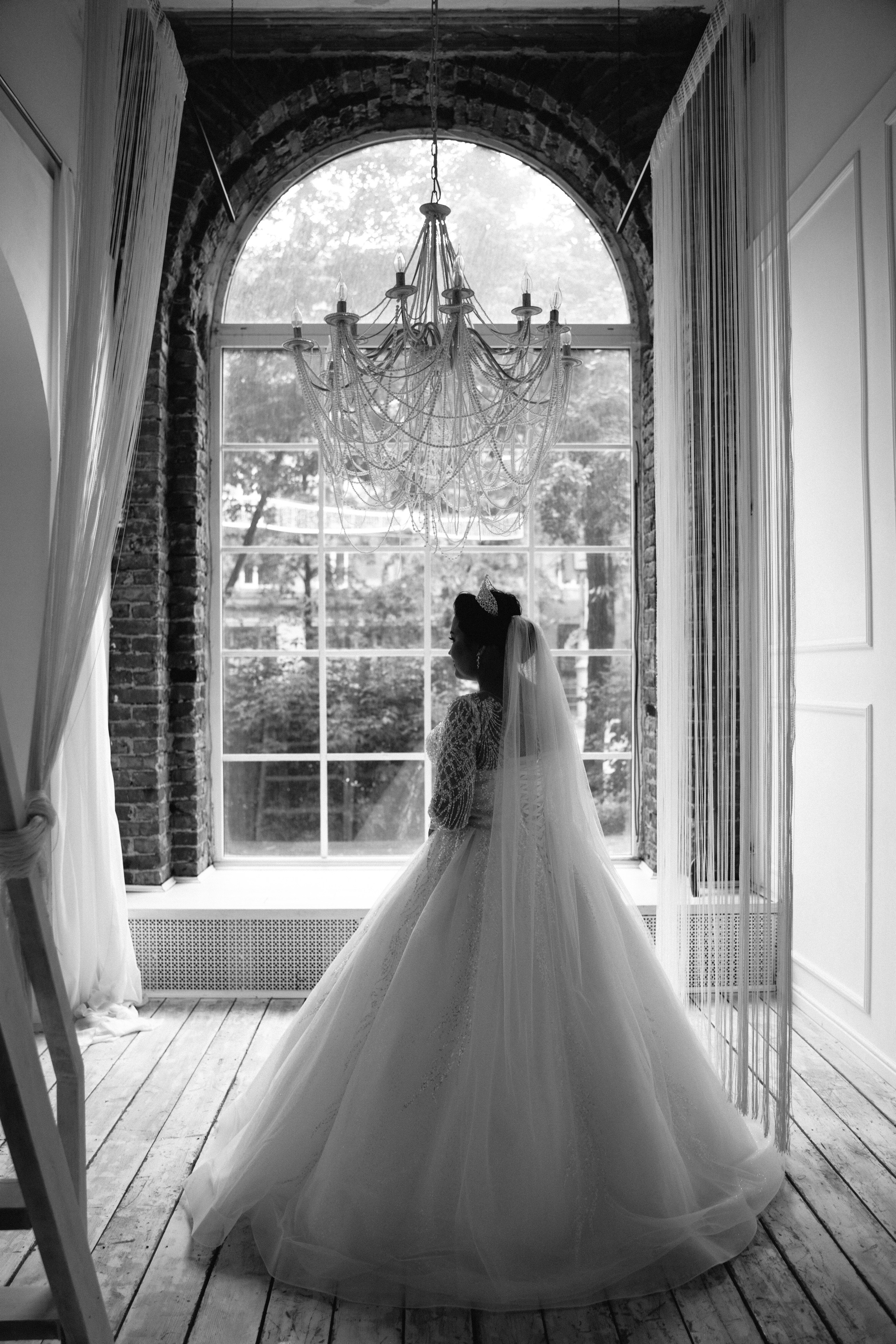 Ерлан и Айгера. Свадебный день. Отбор. ДК Орджоникидзе. Семейный и свадебный фотограф Молодзяновская Елена