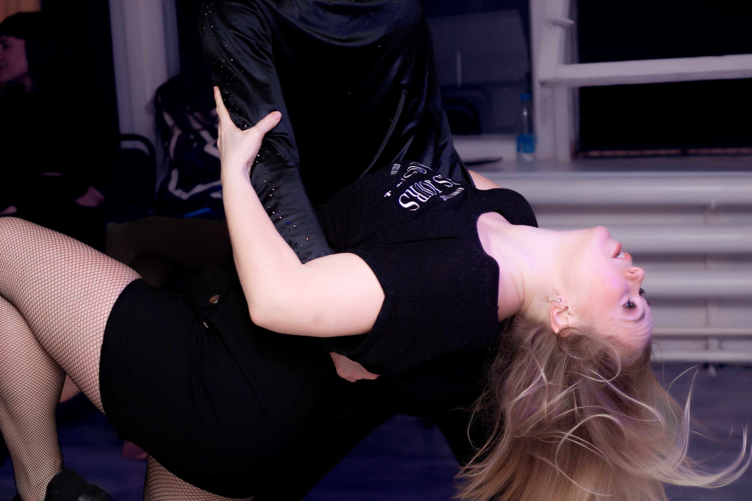 Вечеринка в школе танцев Dance cafe