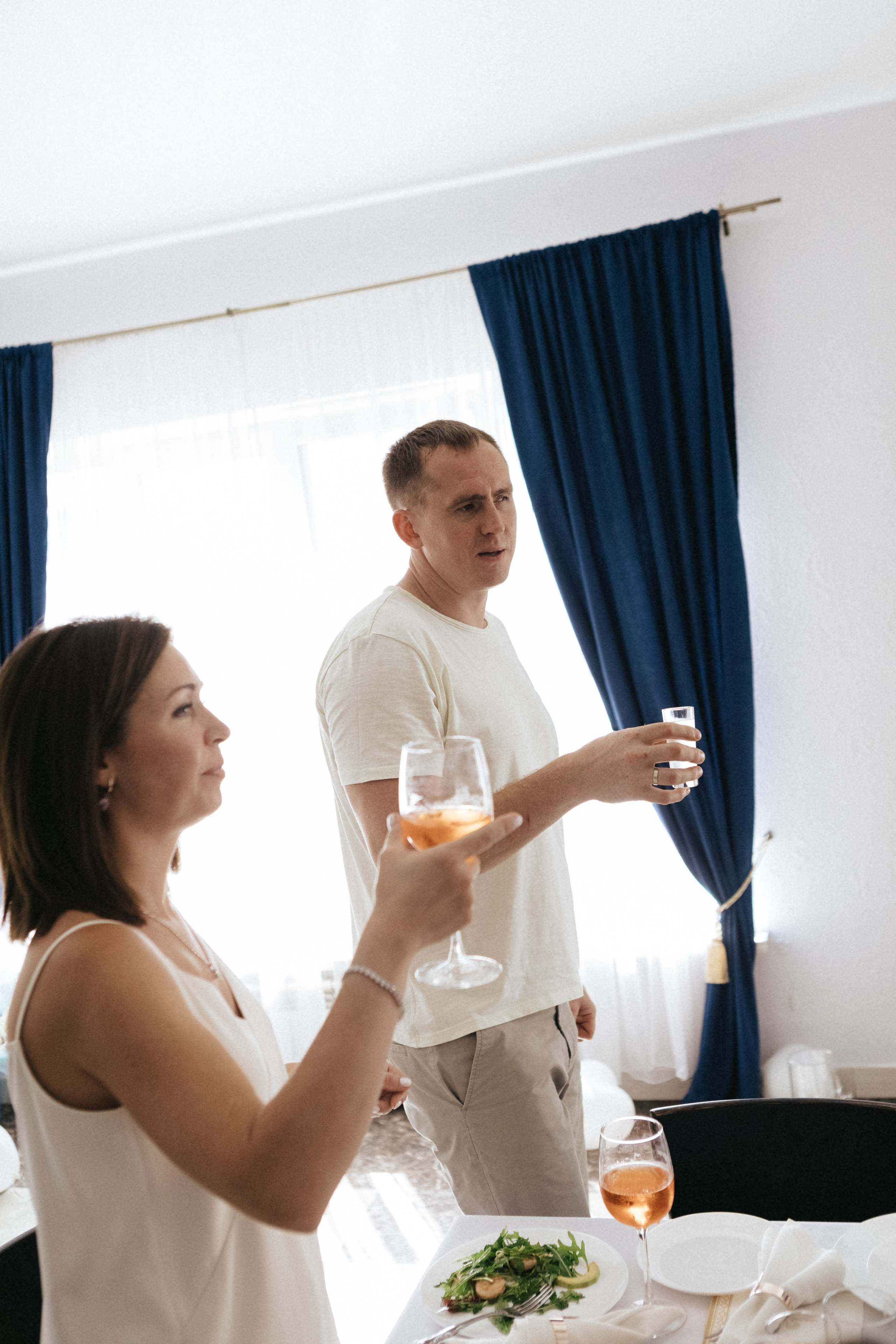 Лиза и Сережа. Роспись и тусовка в коттедже. Свадебный и портретный фотограф в Москве Анастасия Масюк