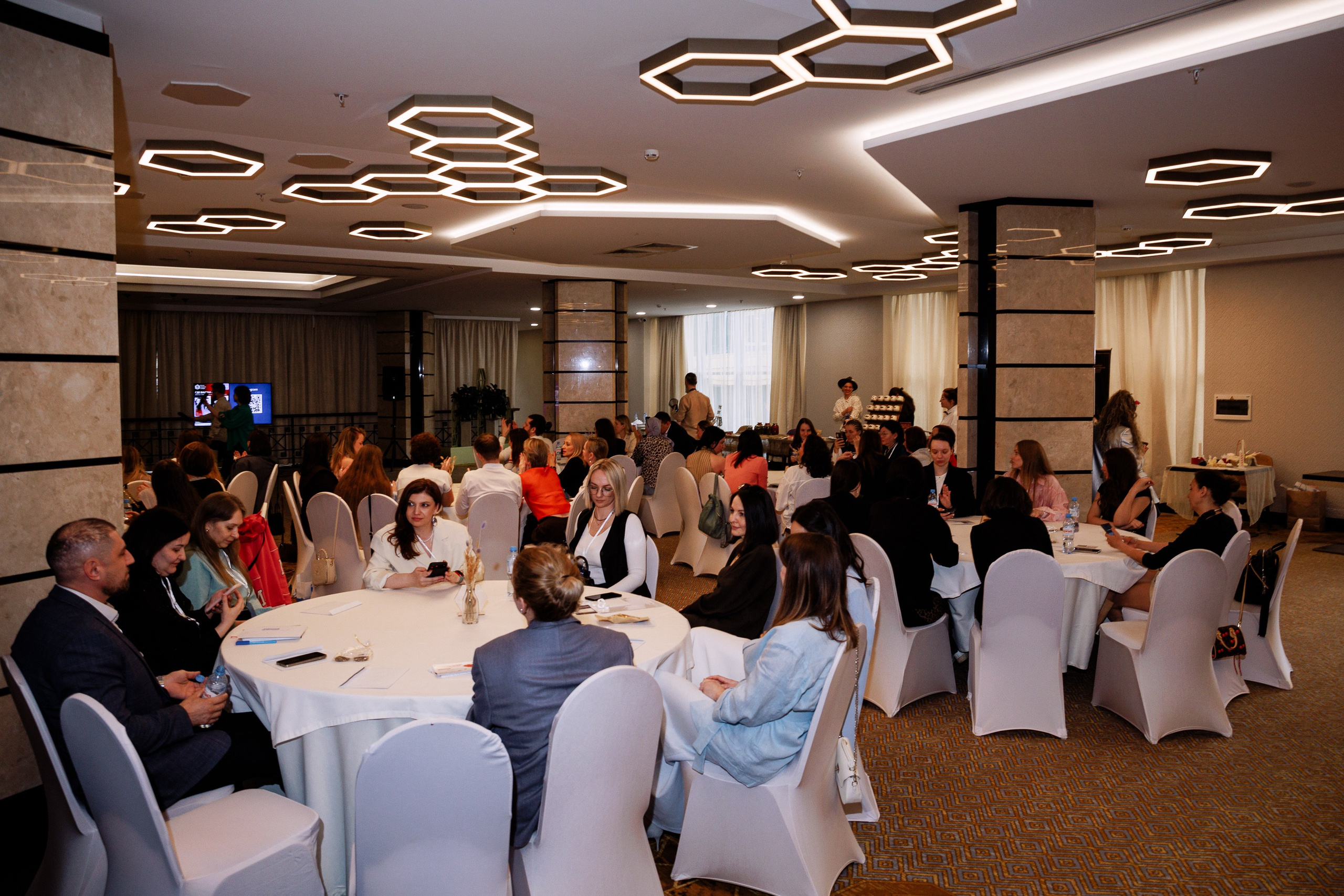 Закрытый нетворкинг. Фотограф Юлия Мальцева