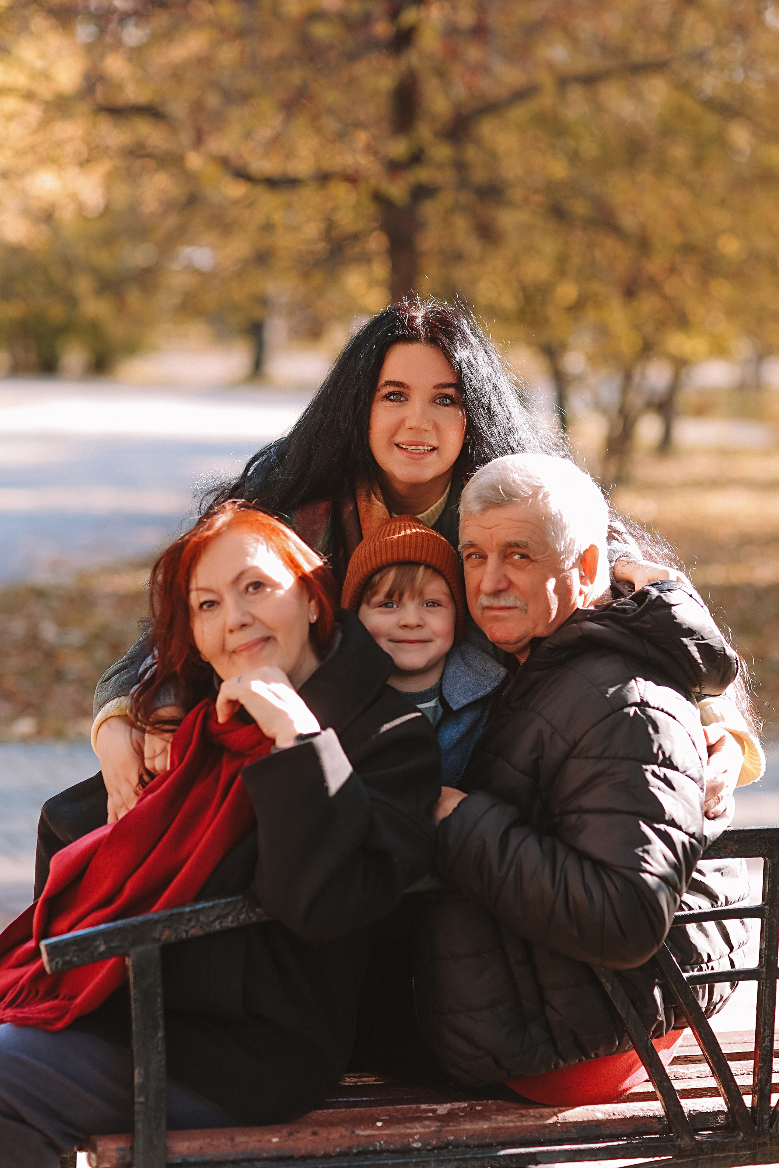 Осень. Семейный фотограф Тюмень, фотограф на роды Салмина Мария