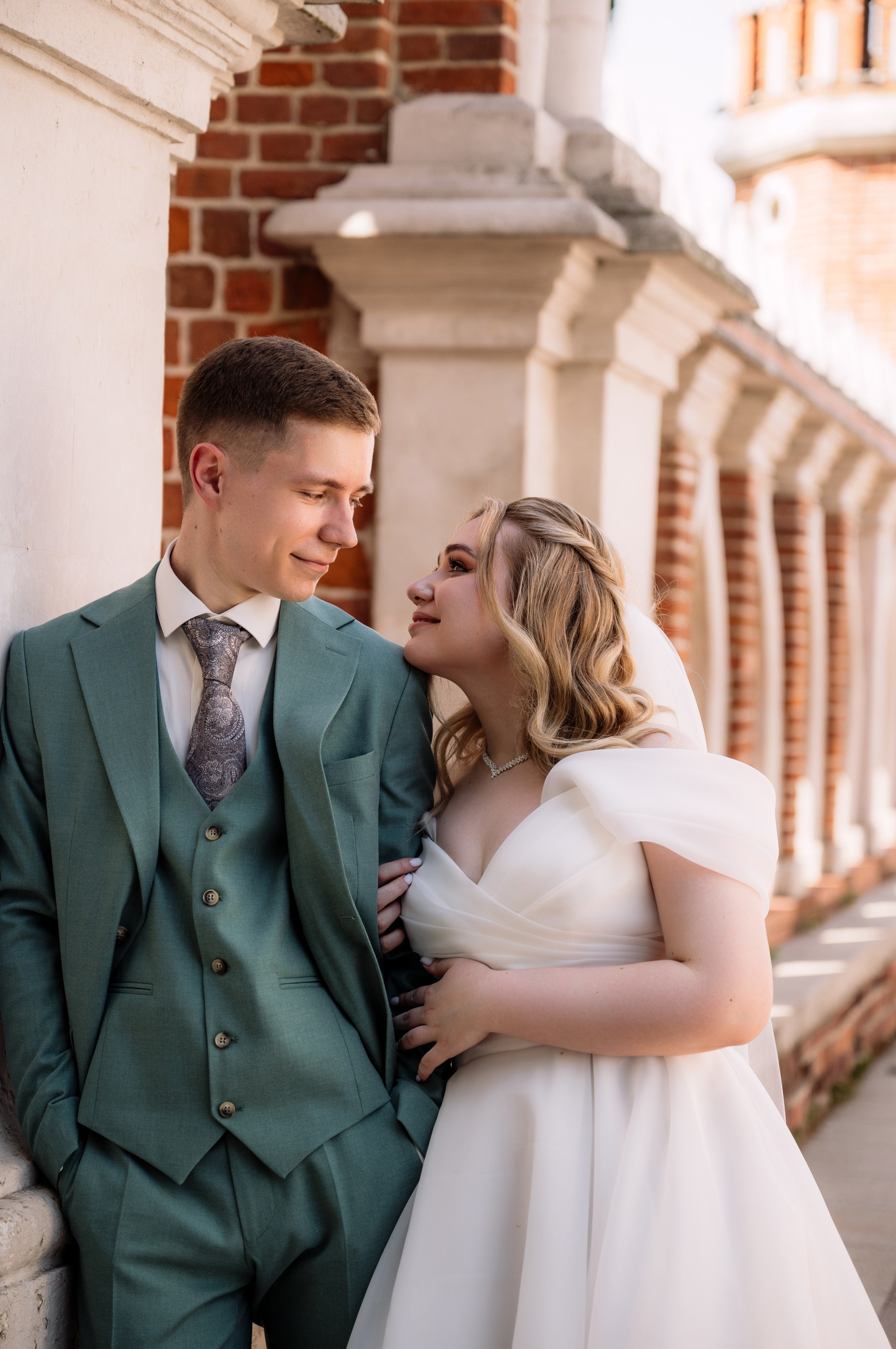 Свадебная прогулка в Царицино. Фотограф в Москве Алёна Степутенко