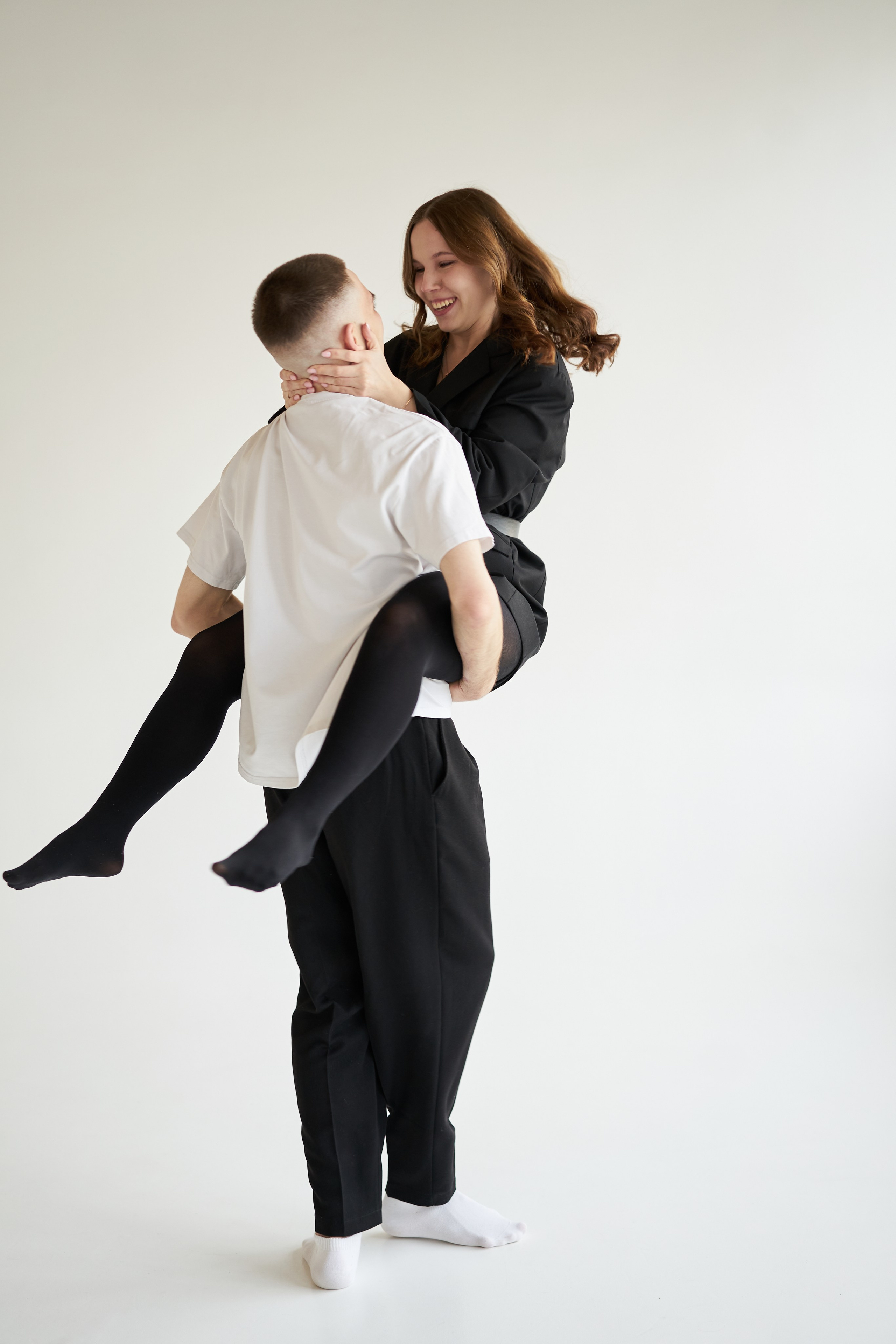 Влюбленные фотосессия в студии. Фотограф Екатеринбург Кокшарова Александра