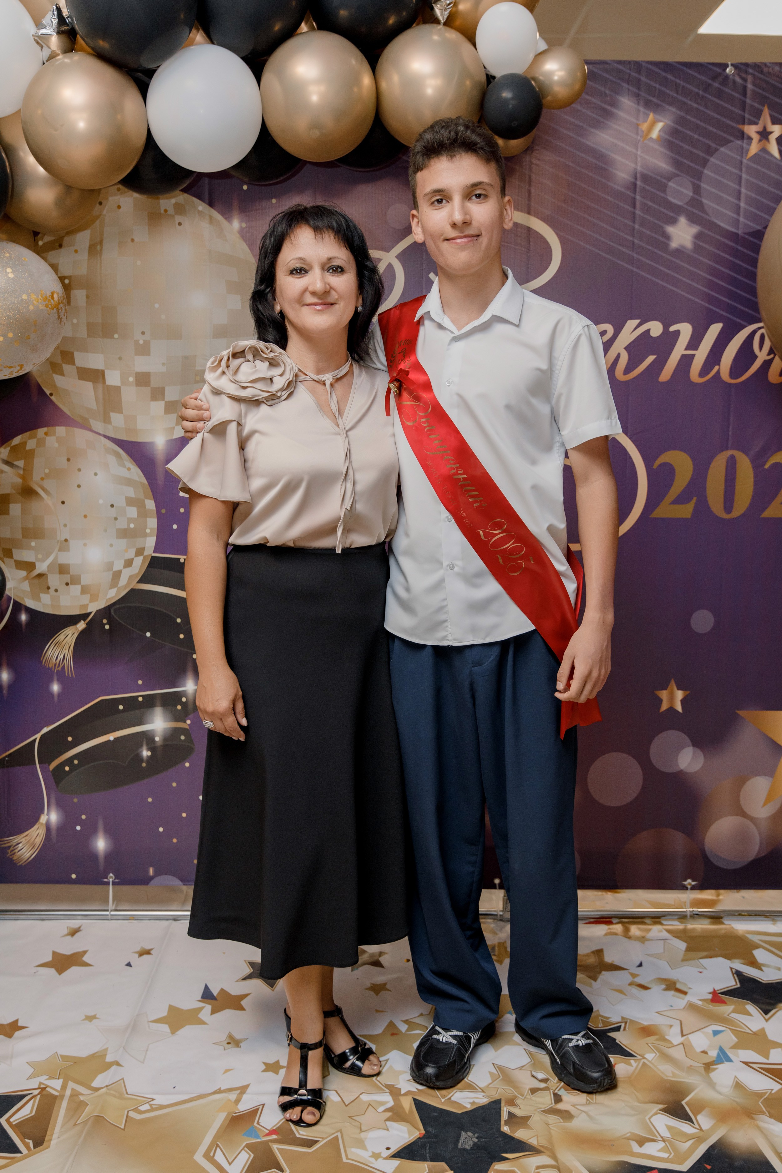 Выпускной школа 107 г Краснодар. Выпускные альбомы в Краснодарском крае