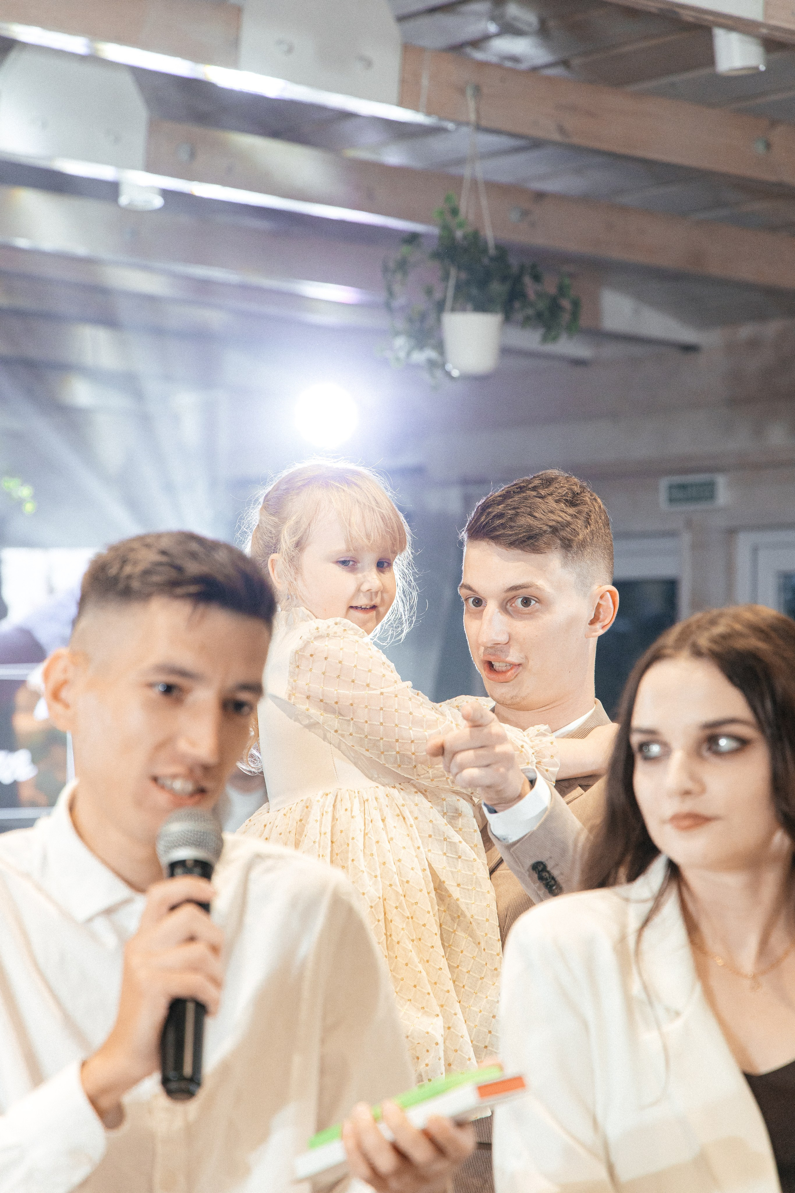 Свидетель Корги. Артём Бачурин — свадебный фотограф Воронеж