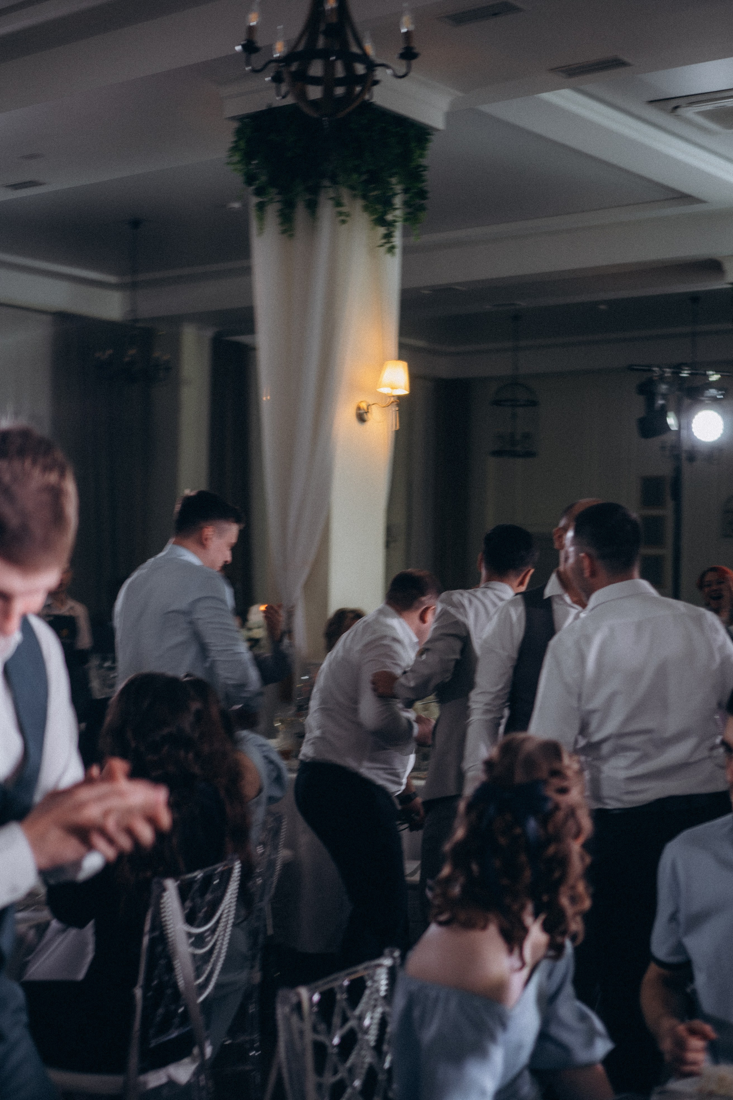 СВАДЕБНАЯ СЬЕМКА СБОРОВ В ОТЕЛЕ И ВЫЕЗД НА ЦЕРЕМОНИЮ (СНЯТО В СИБИРЕ В НИЖНЕВАРТОВСКЕ). Профессиональный фотограф, Санкт-Петербург — Виктория Богомолова