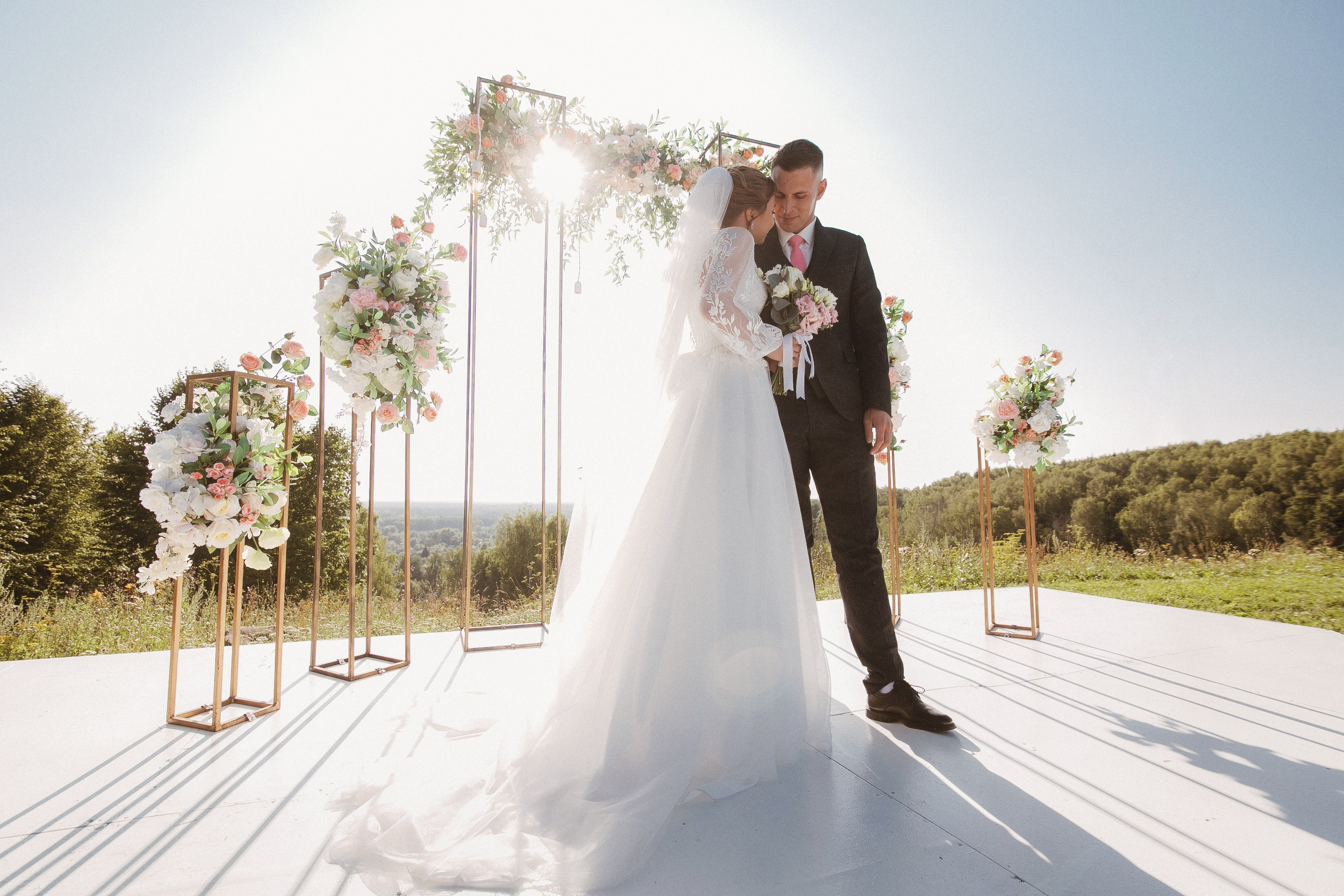 Выездная регистрация свадьбы влюбленных. Свадебный и репортажный фотограф в Ярославле и Санкт-Петербурге Роман Микрюков