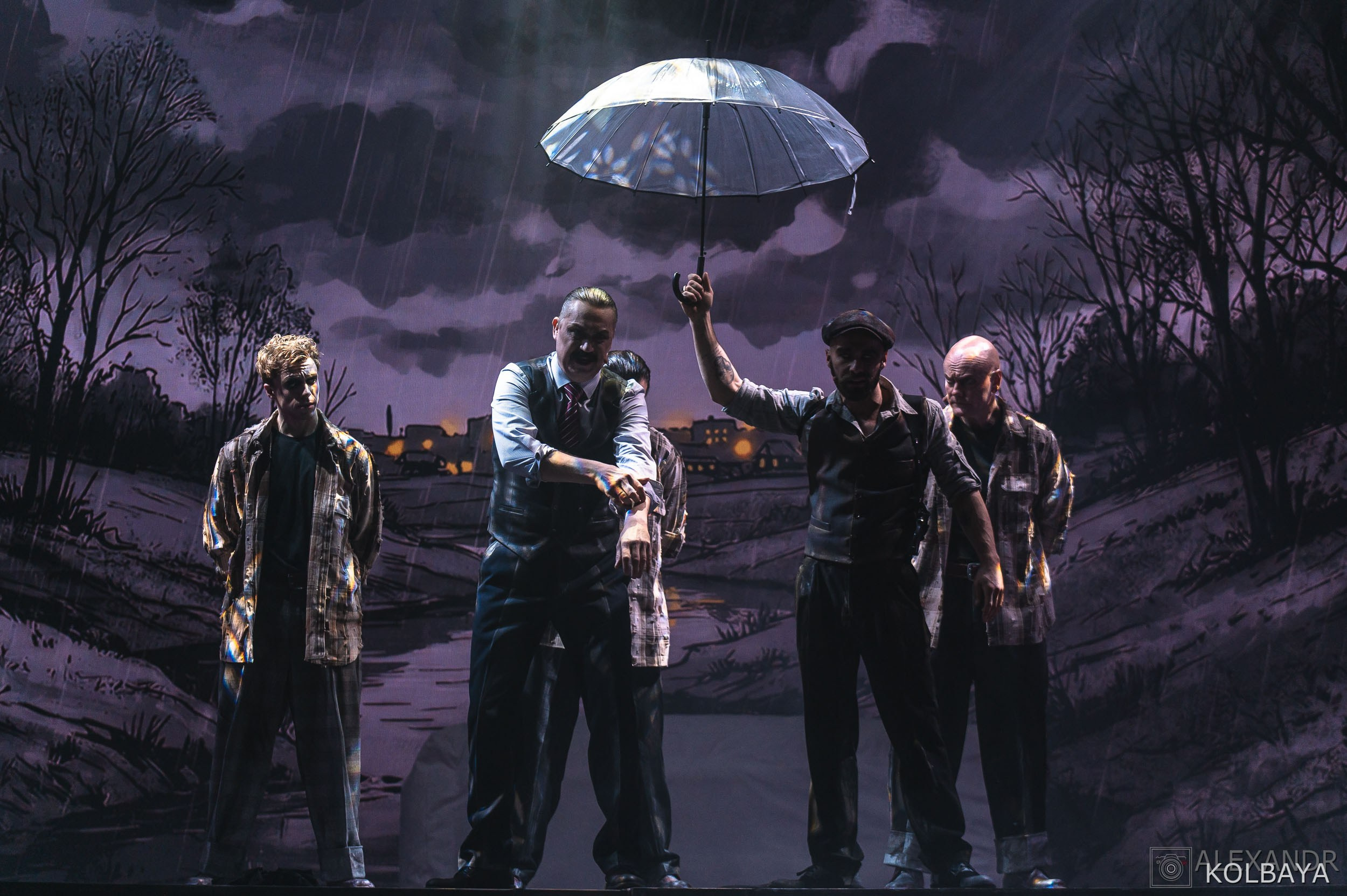 Фотографии со спектакля «Однажды в городе N». Концертный и театральный репортажный фотограф в Москве Александр Колбая