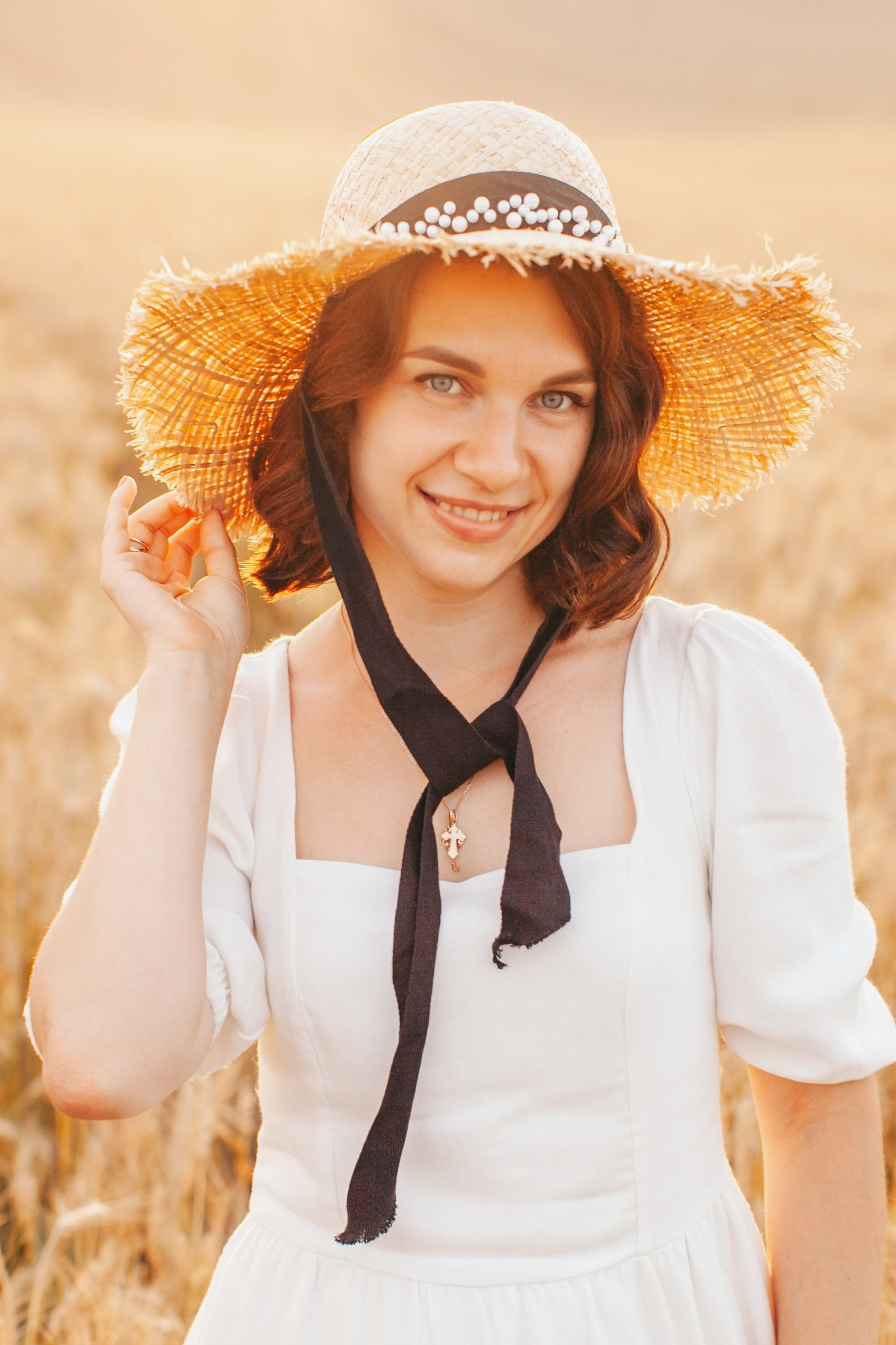 Семейная фотосессия в поле на закате. Фотограф Ольга Ефремова