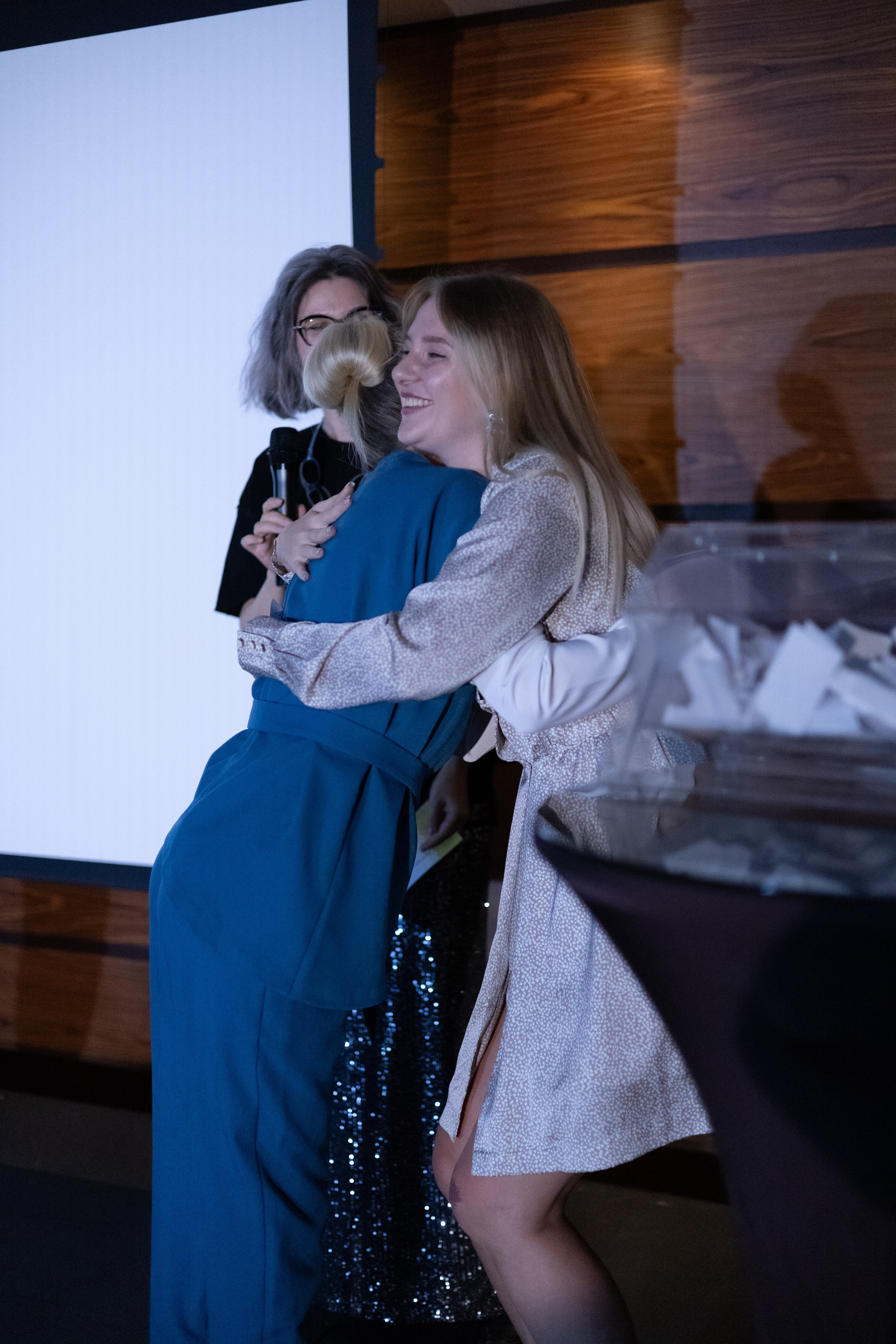 Всероссийский PR-SAMMIT. Фотограф Красноярск съемки лавстори, фотосессия в студии, портретная съемка, творческие фотосессии