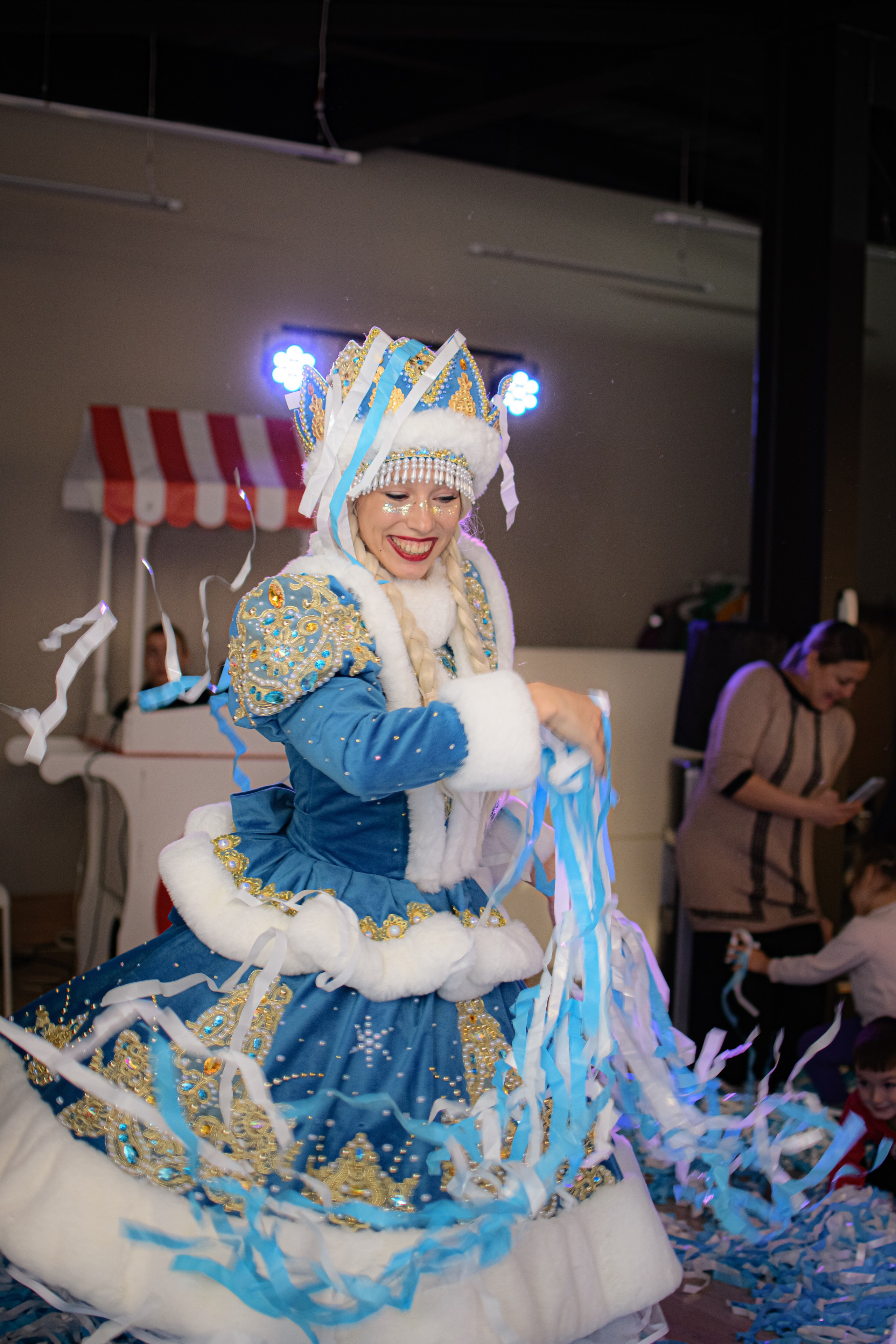 HAPPY NEW YEAR. Photokarish