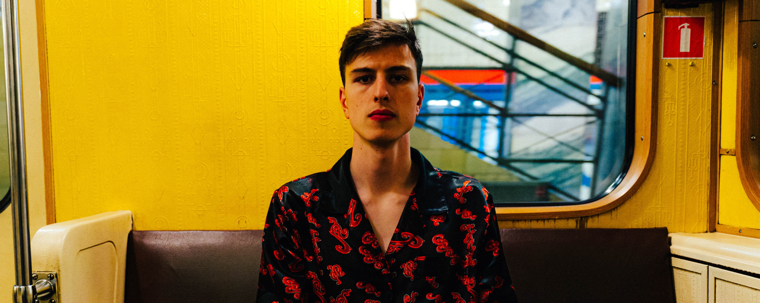 Ночь в метро. Портретный фотограф в Москве Эмиль Халиков