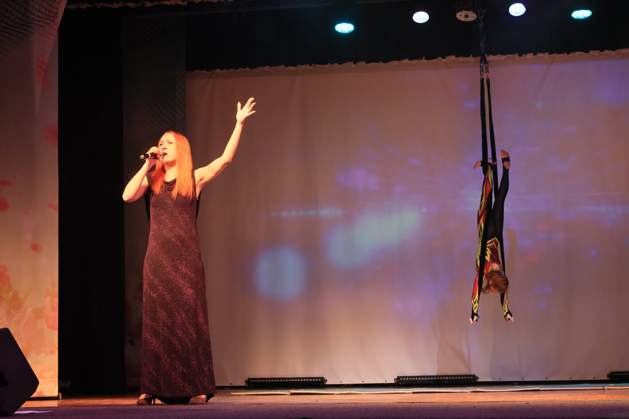 Концерт к 8 Марта в ДК «Металлург» г. Тула. Фотограф в Туле Крупский АнДРей. Фотостудия «КАДР71» в Туле