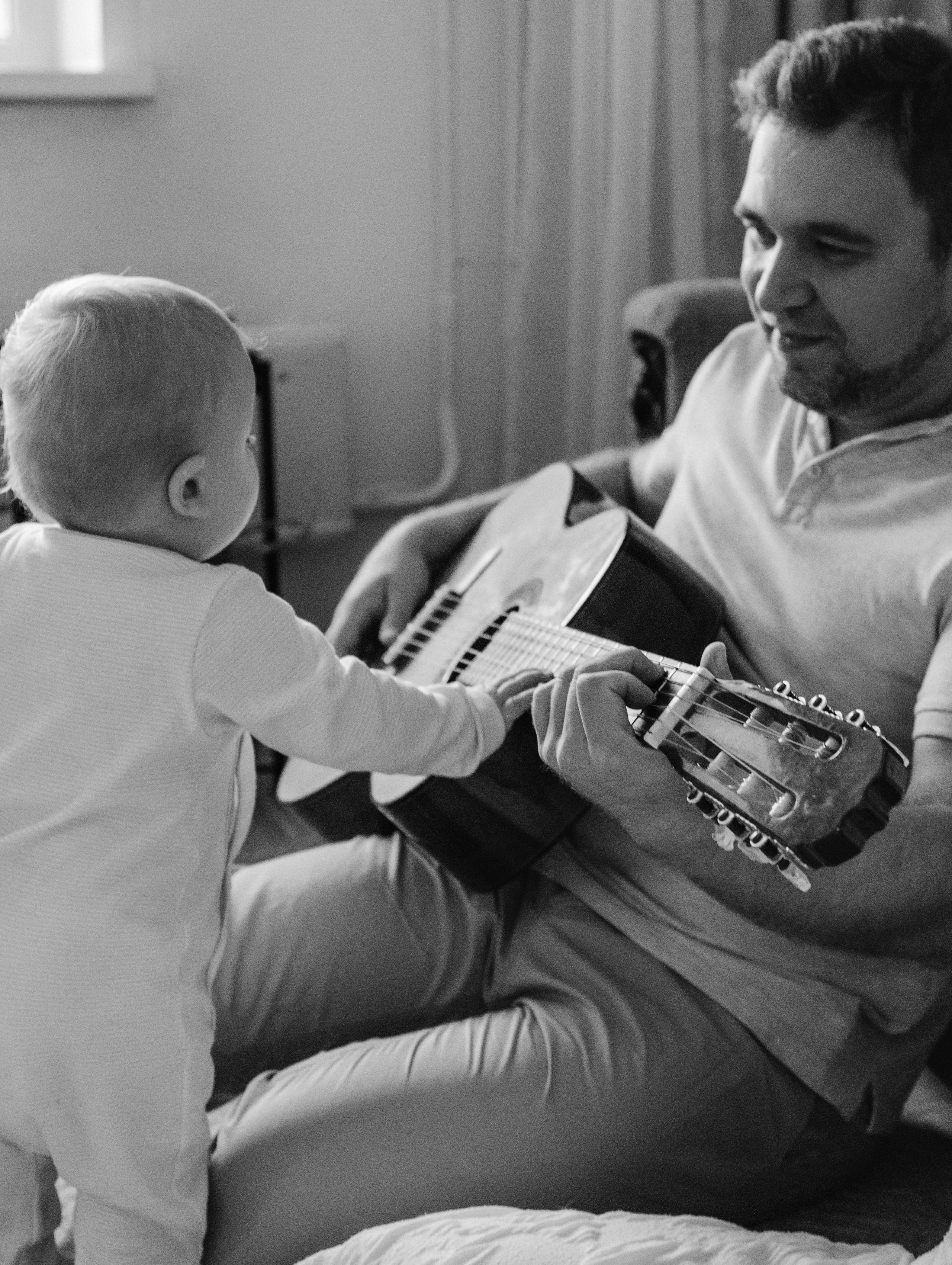 Таня успешно совмещает роль создателя эстетичных украшений, жены и мамы сыночка. Фотограф беременности и новорождённых в Набережных Челнах