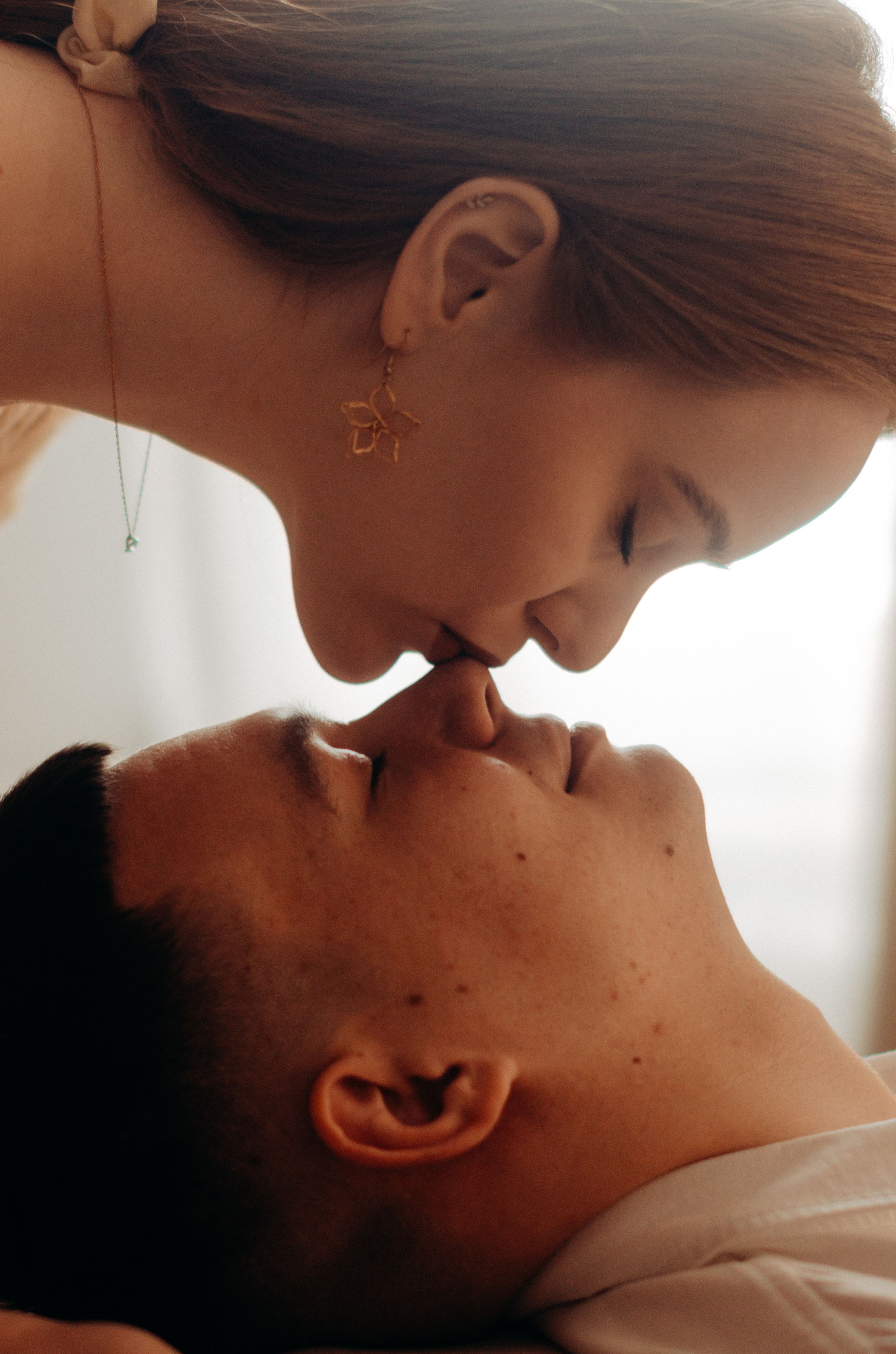 Love Story в фотостудии в стиле бохо. Денисова Аля — фотограф для парных съемок и индивидуальных историй в Барнауле