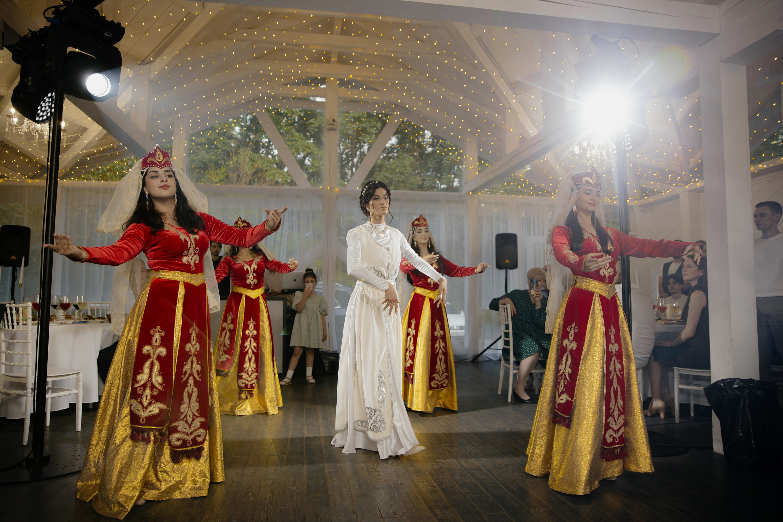 16.06.2024. RETOUCH-HOUSE