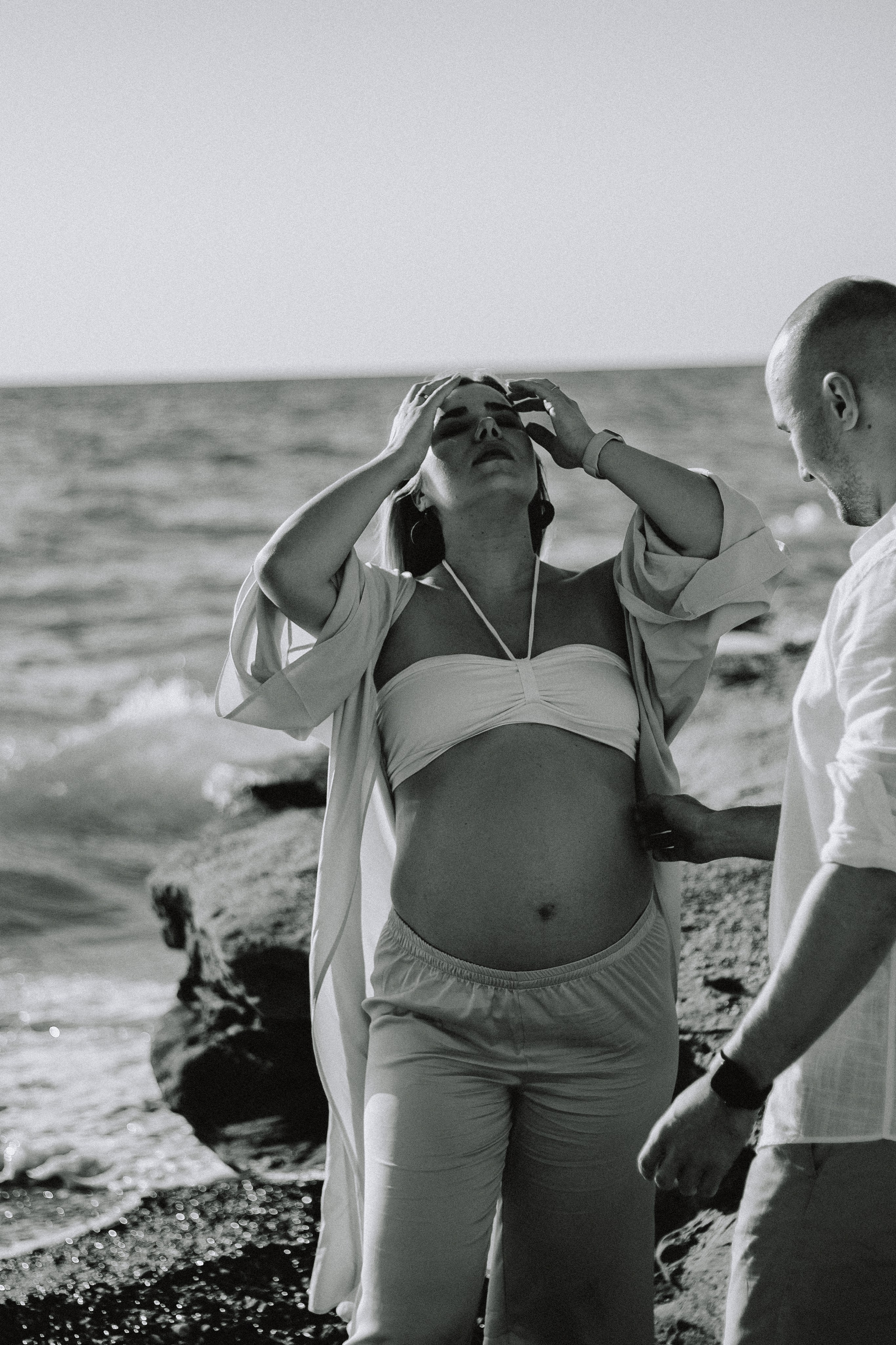 Евгений и Александра на берегу моря. Фотограф в Крыму | Виктория Нотевская