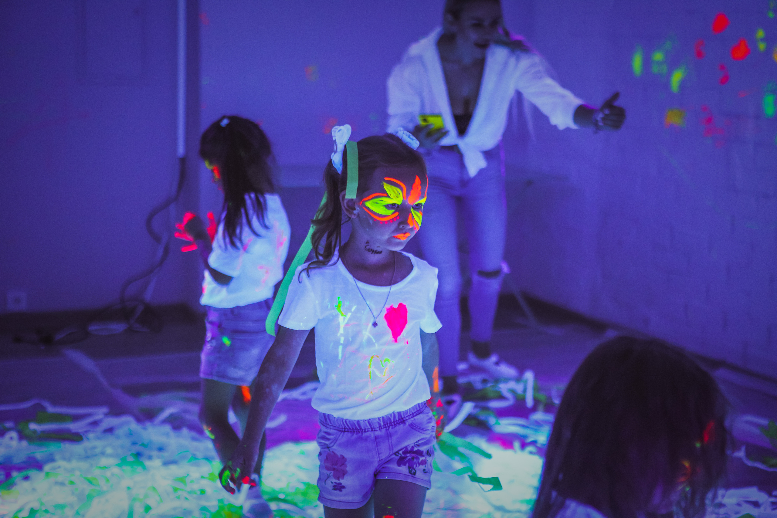 Неоновое день рождение Ульяны. Семейный и свадебный фотограф во Владивостоке Аня Смецкая