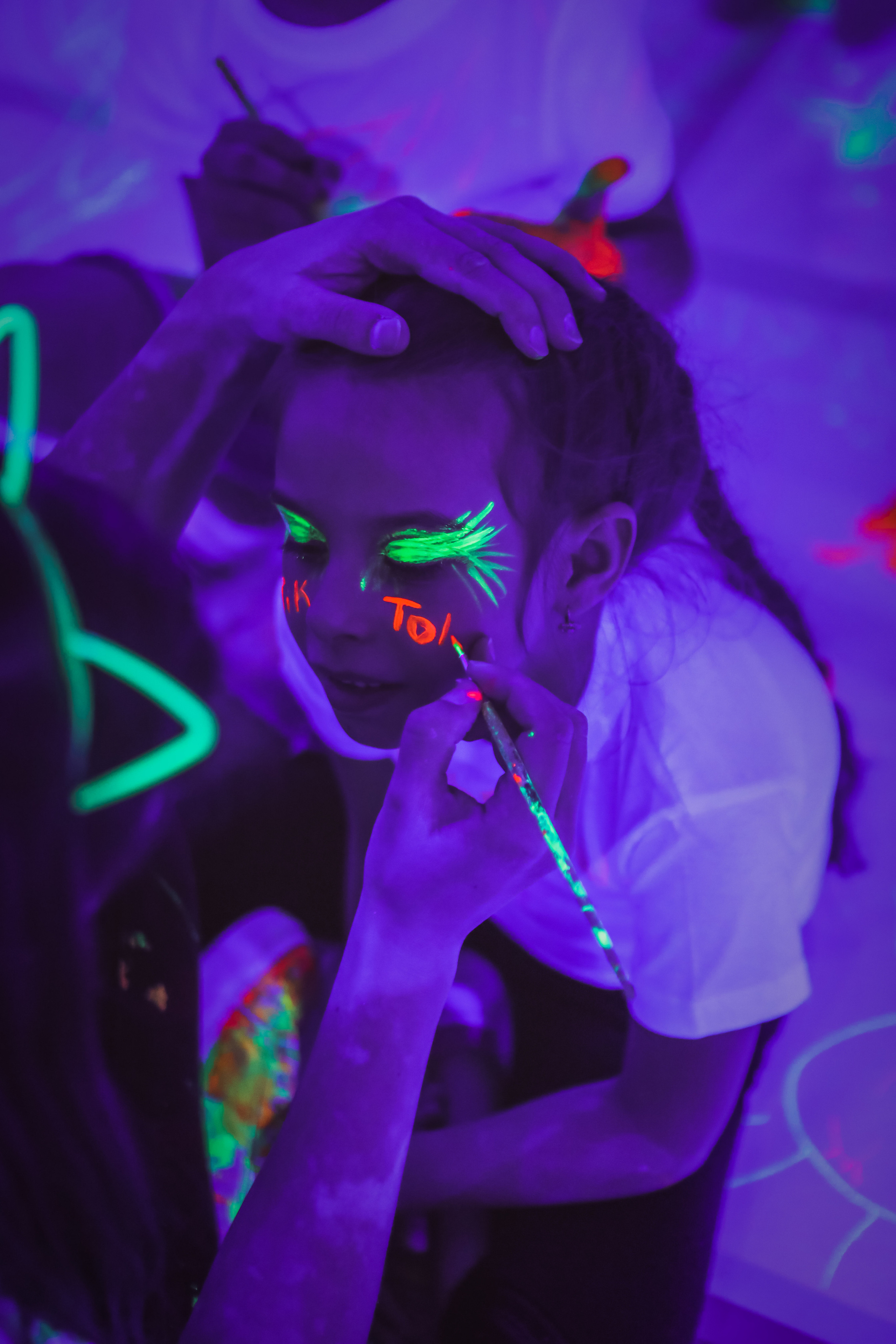 Полина В НЕОНЕ. Семейный и свадебный фотограф во Владивостоке Аня Смецкая