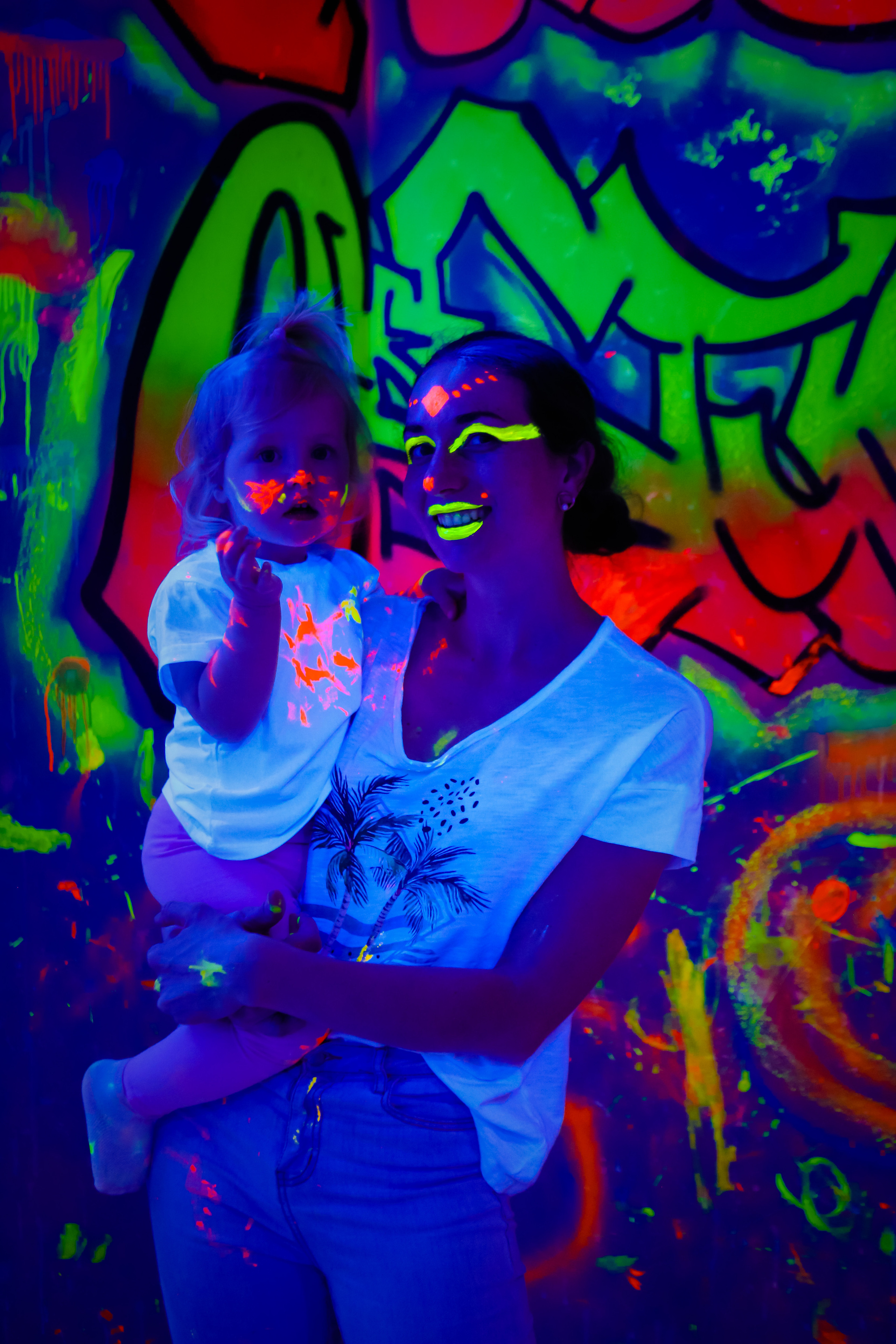 Алиса в Неоне. Семейный и свадебный фотограф во Владивостоке Аня Смецкая