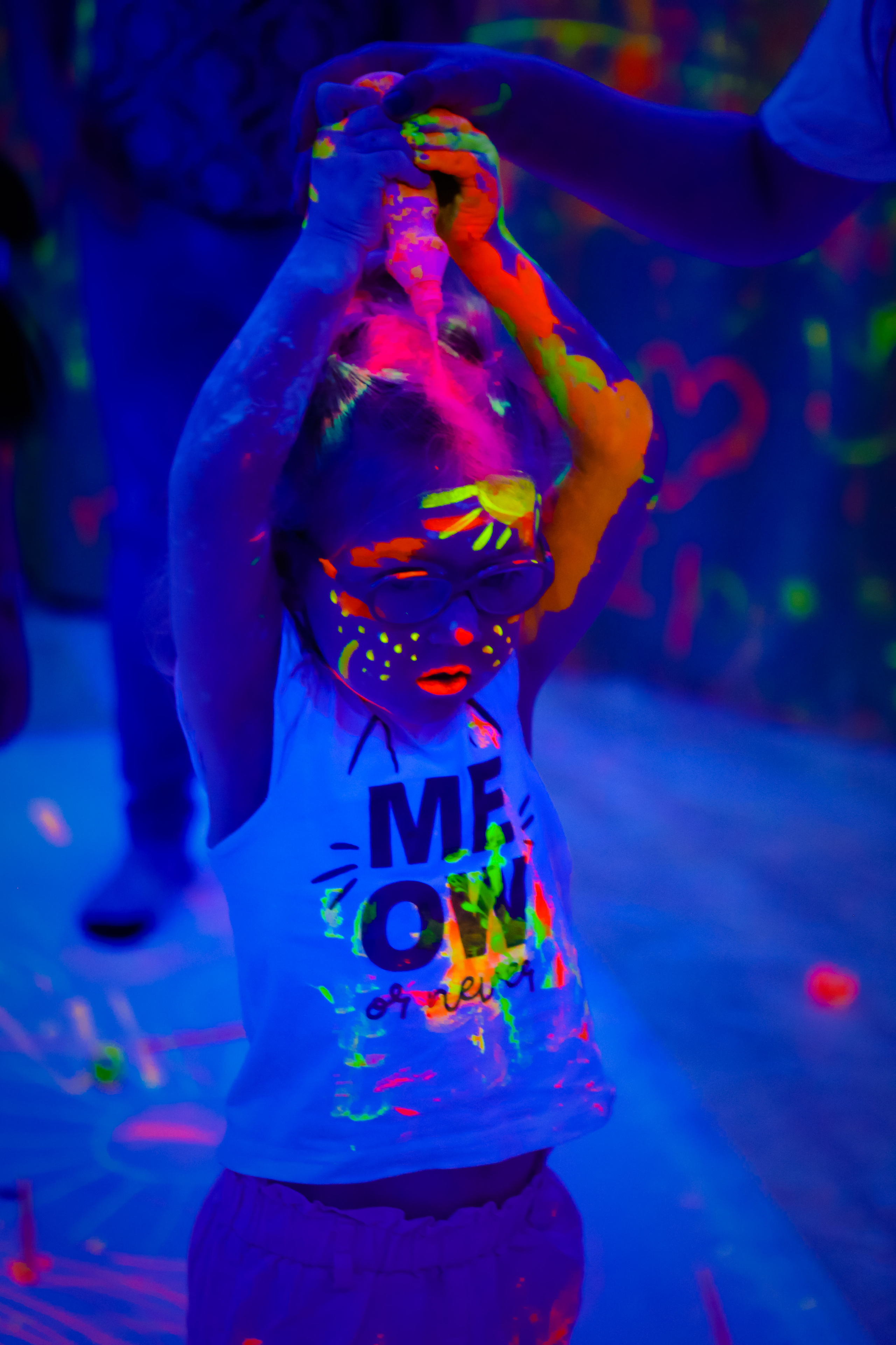 Алиса в Неоне. Семейный и свадебный фотограф во Владивостоке Аня Смецкая