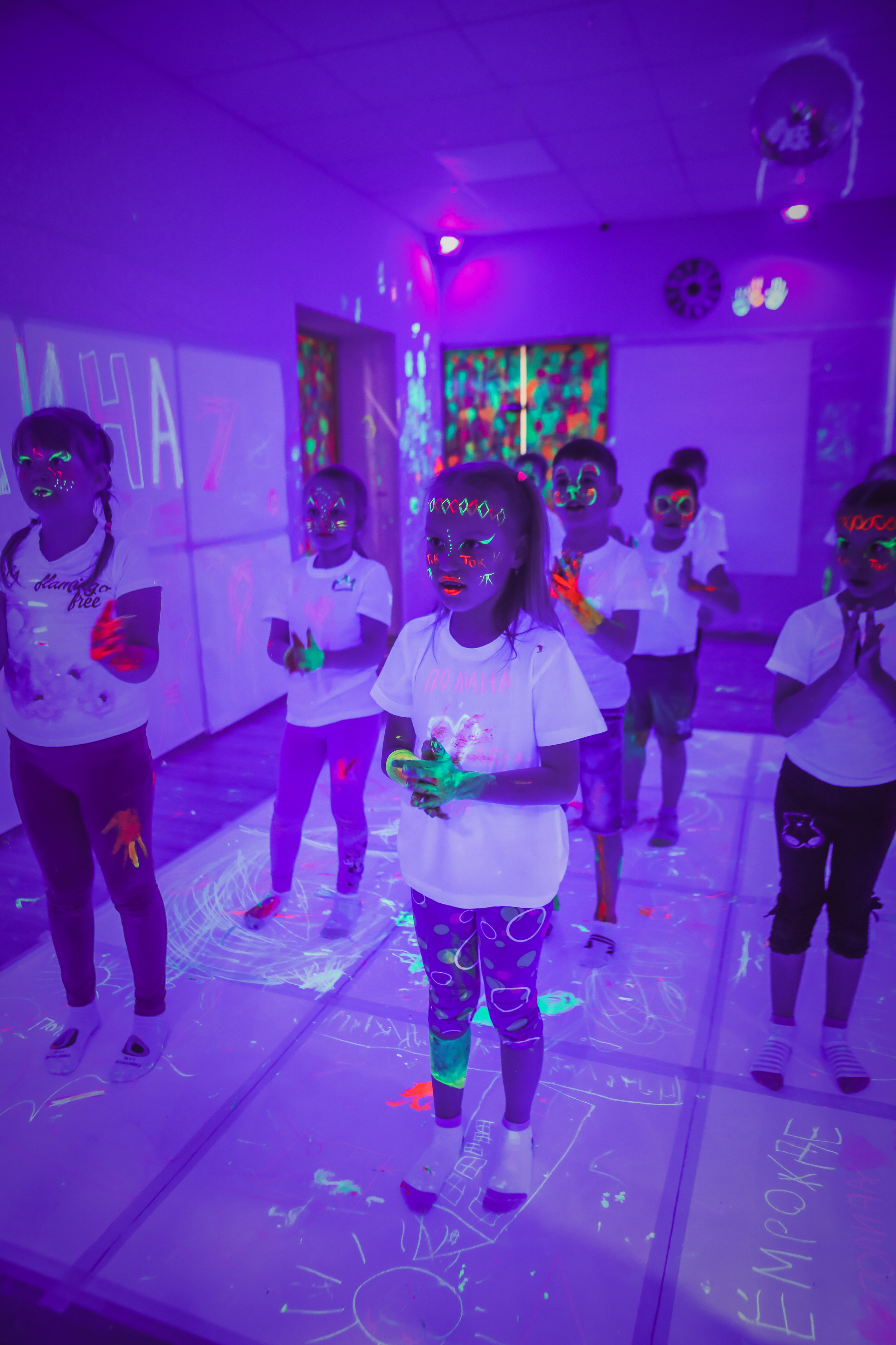 Полина В НЕОНЕ. Семейный и свадебный фотограф во Владивостоке Аня Смецкая