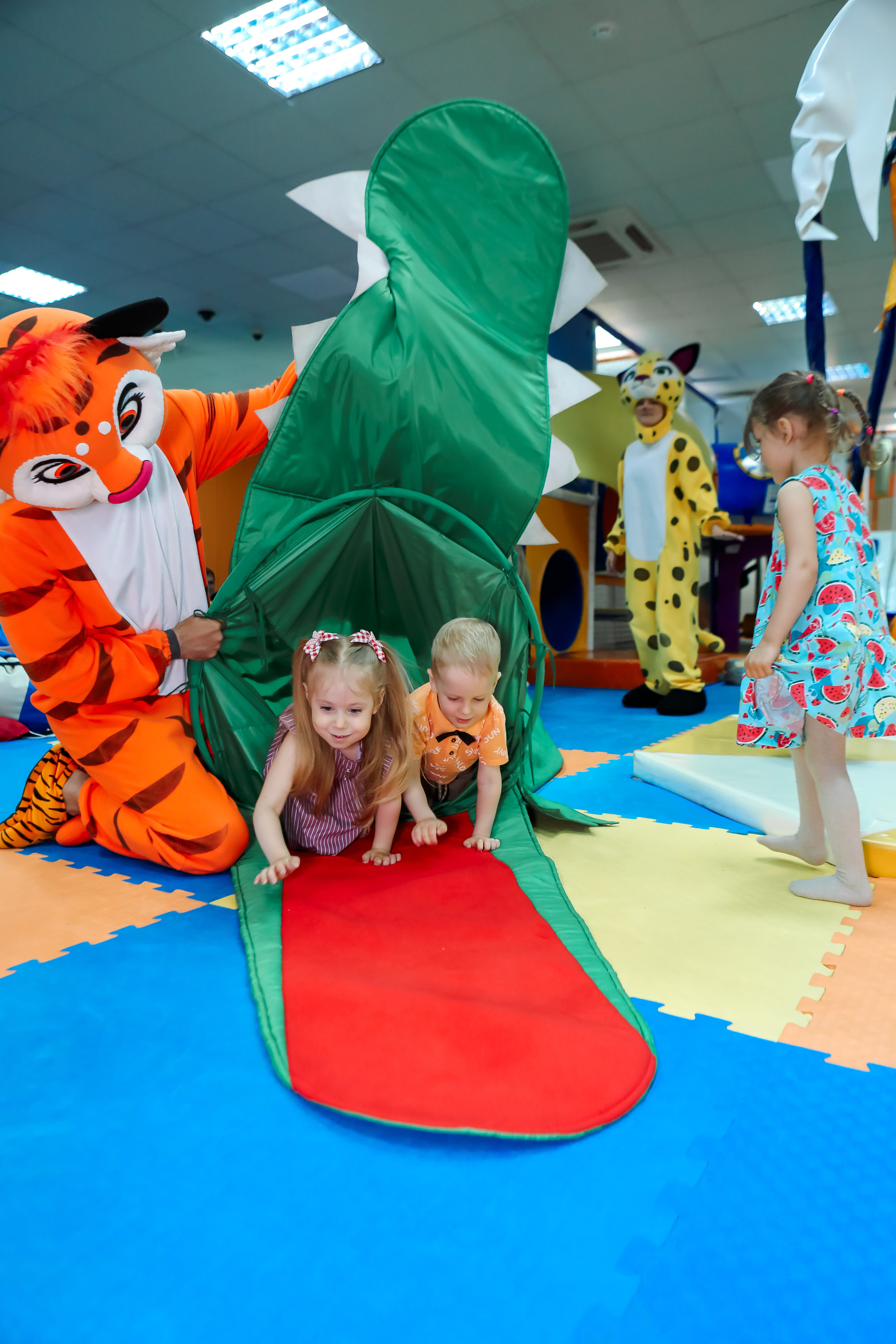 Лео и Тиг в гости приходили. Семейный и свадебный фотограф во Владивостоке Аня Смецкая