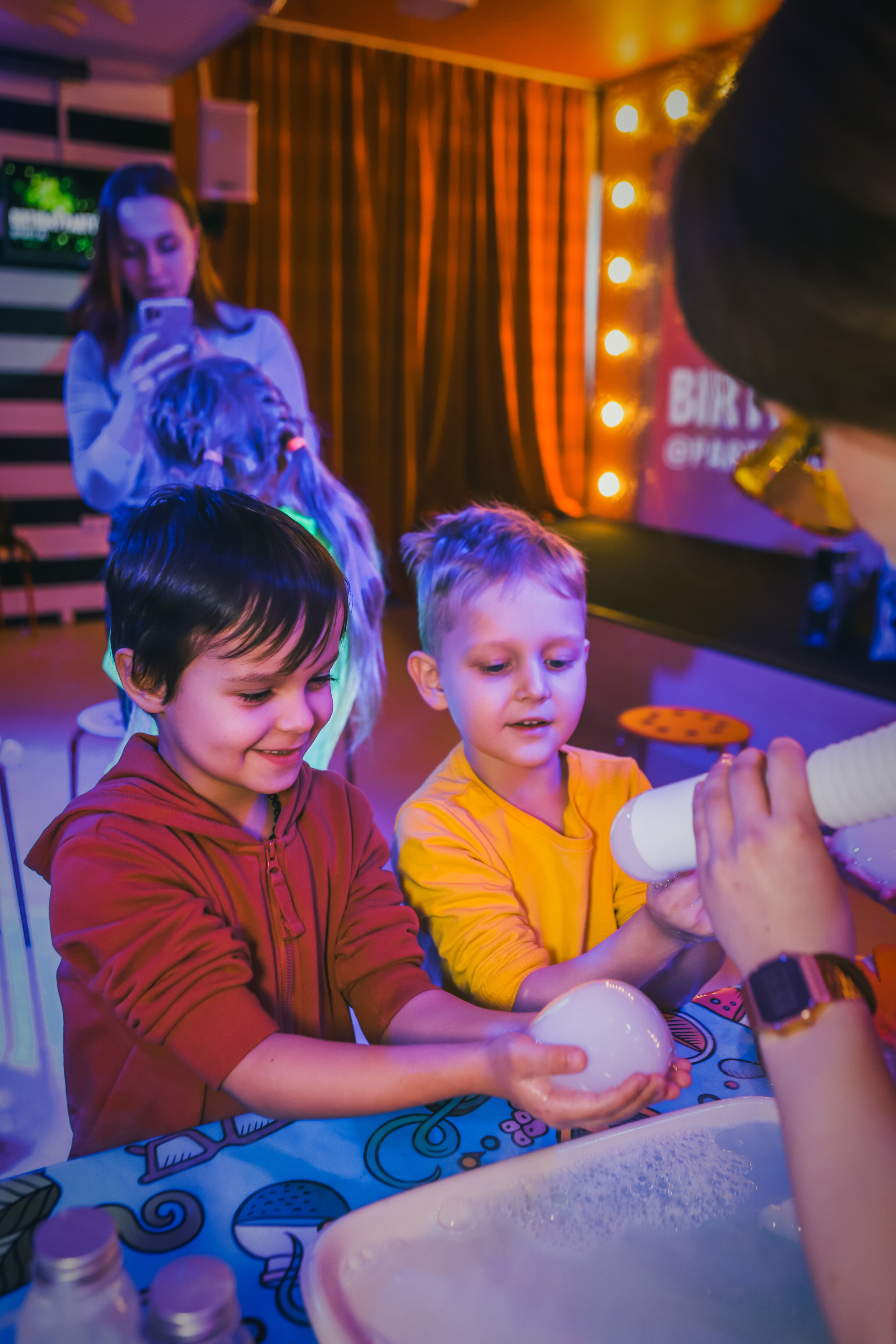 Химический праздник Руслана. Семейный и свадебный фотограф во Владивостоке Аня Смецкая