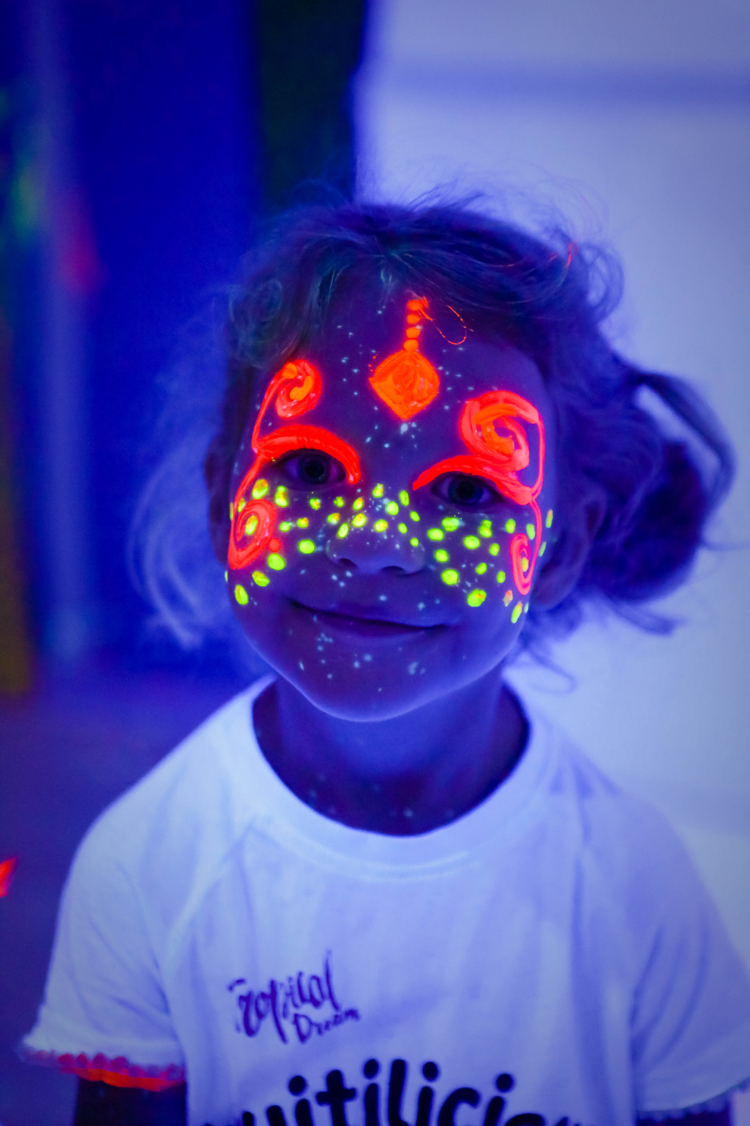 Алиса в Неоне. Семейный и свадебный фотограф во Владивостоке Аня Смецкая