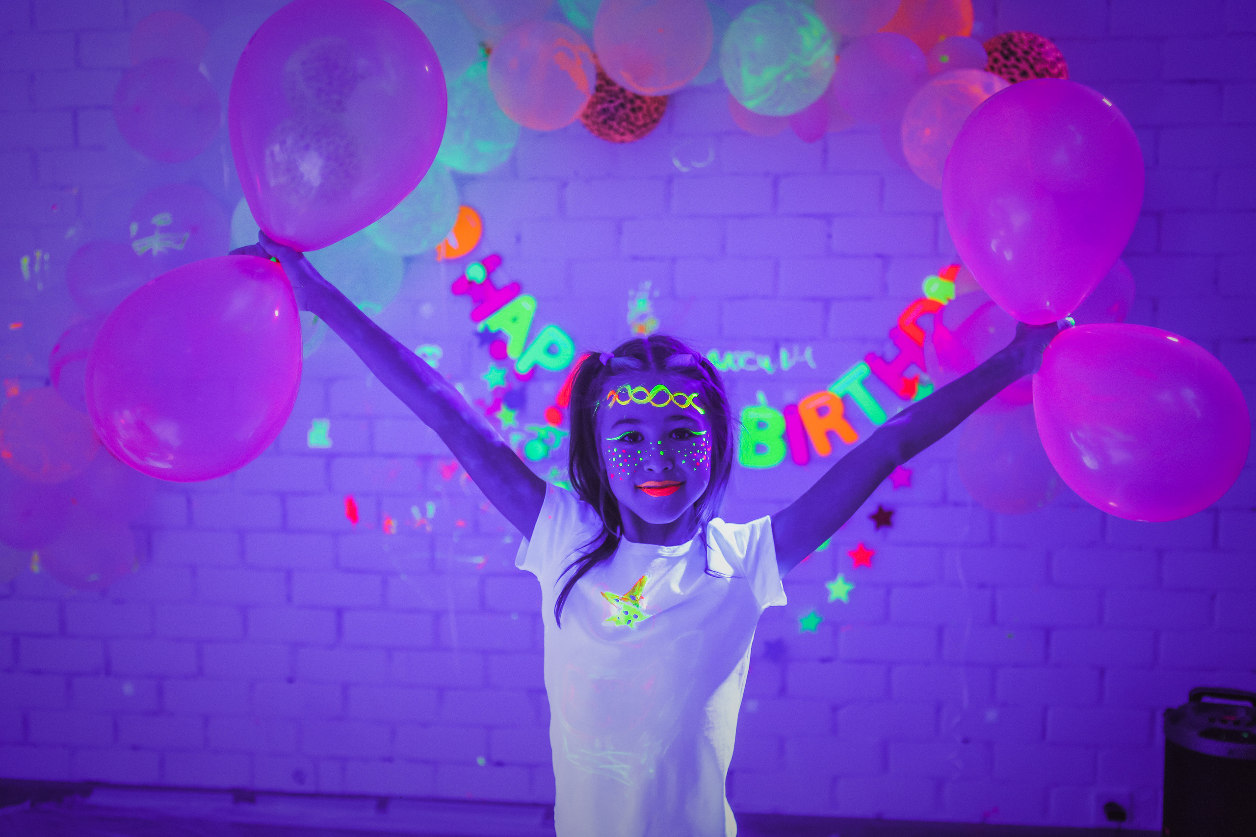 Неоновое день рождение Ульяны. Семейный и свадебный фотограф во Владивостоке Аня Смецкая