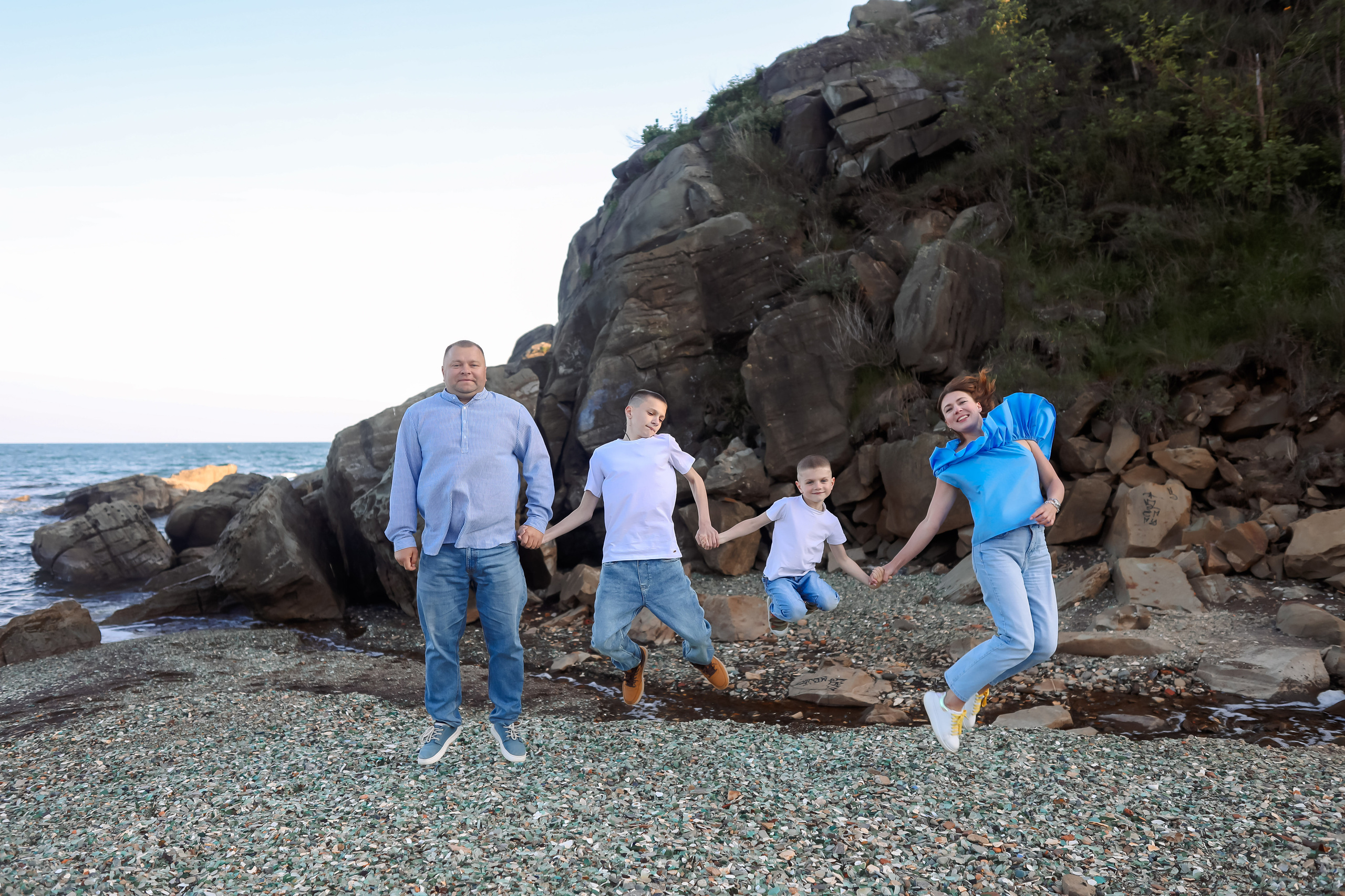 Таня и Лёша с сыновьями. Семейный и свадебный фотограф во Владивостоке Аня Смецкая
