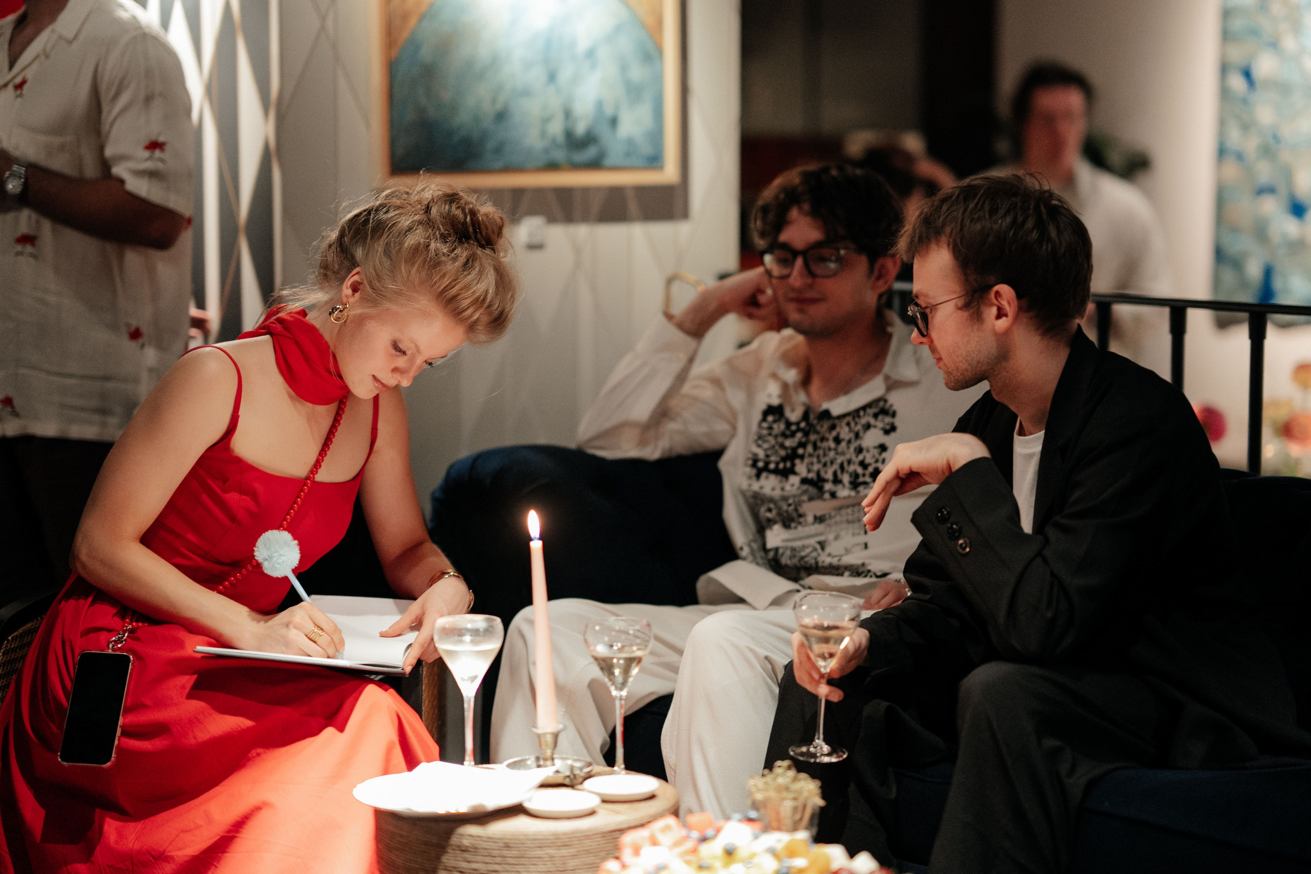 Свадебный ужин в кругу друзей/ ресторан Мина. Свадебный фотограф Москва Александра Аверкова