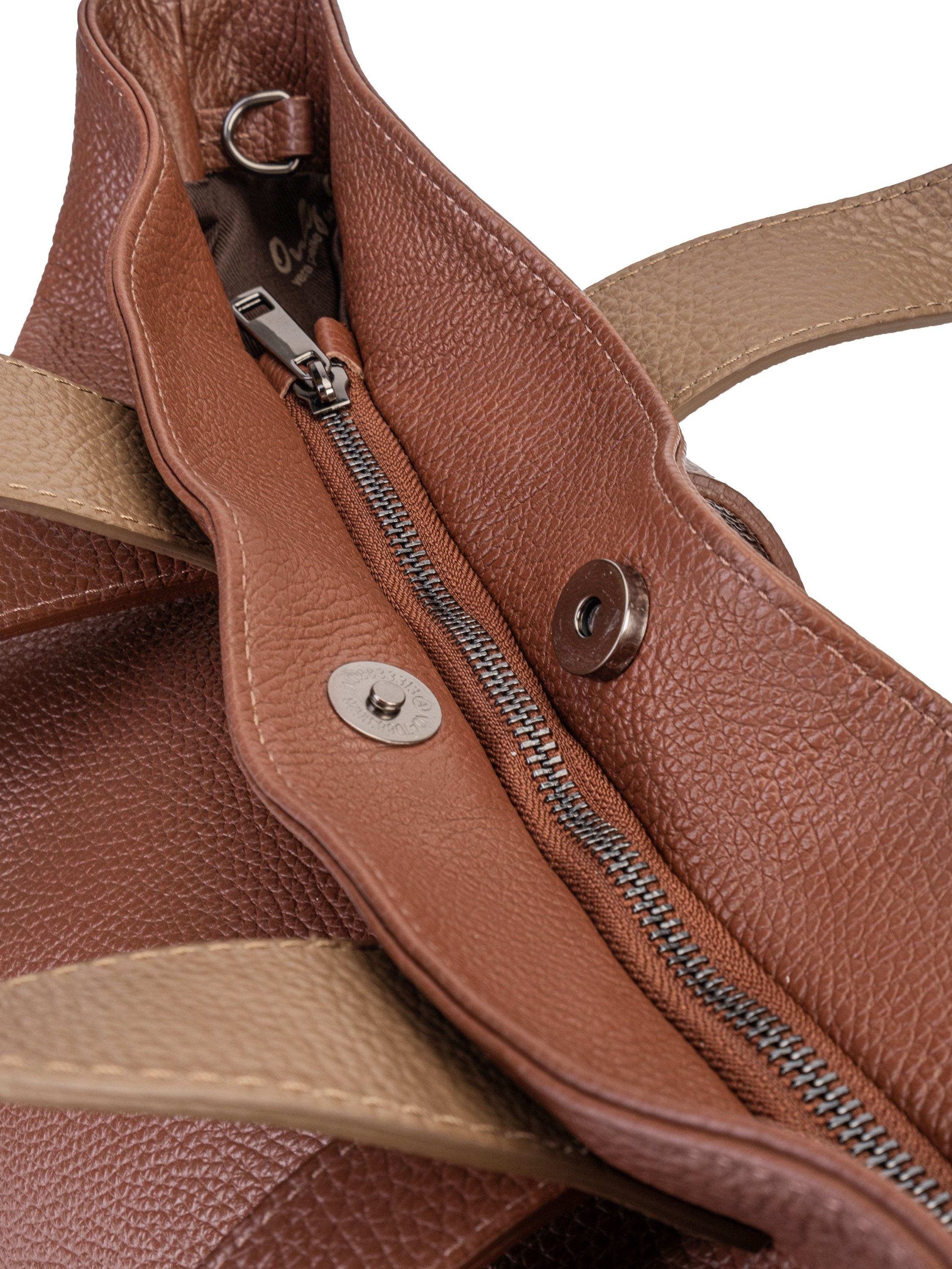 Предметная съёмка для маркетплейсов | Сумки. Предметный фотограф в Симферополе Антон Катунин