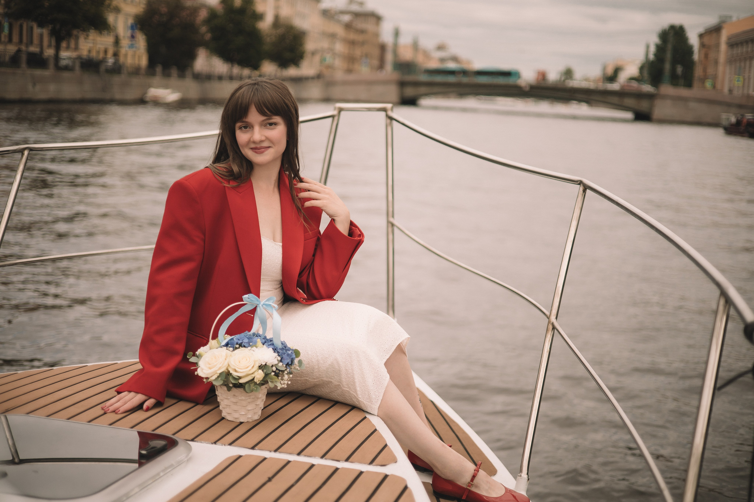 День Рождения на катере. Семейный фотограф в Санкт-Петербурге. Запечатление мгновений и ярких воспоминаний в Вашей жизни