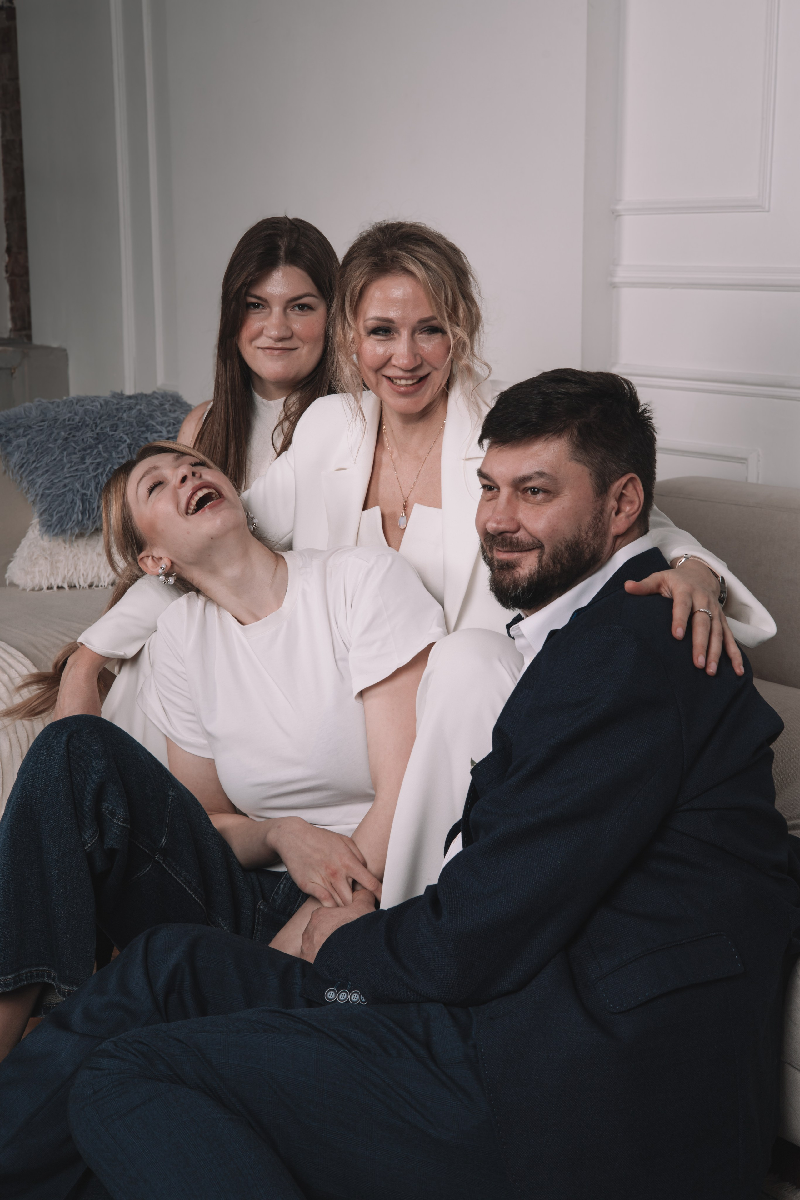 Новогодняя фотосессия прекрасной семьи