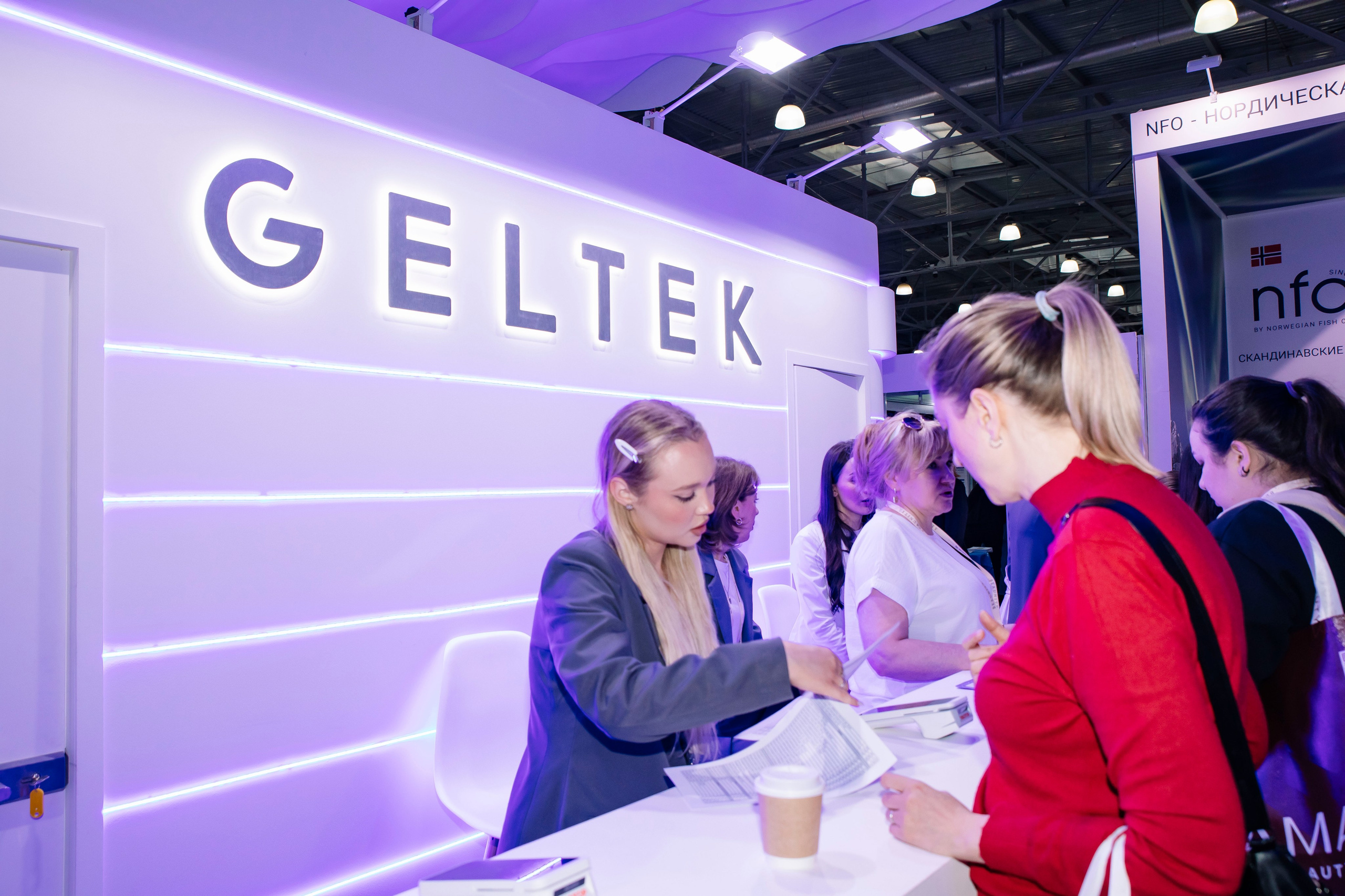 Выставка BEAUNITY by InterCHARM 2026. Профессиональный фотограф в Москве | Заказать фотосессию и съемку