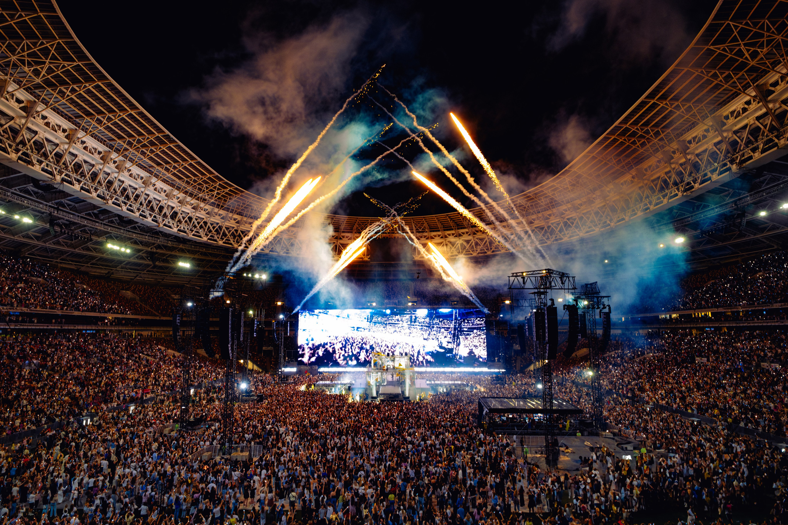 ЕГОР КРИД В ЛУЖНИКАХ 30.08.25. Концертный и репортажный фотограф в Москве и Санкт-Петербурге Мария