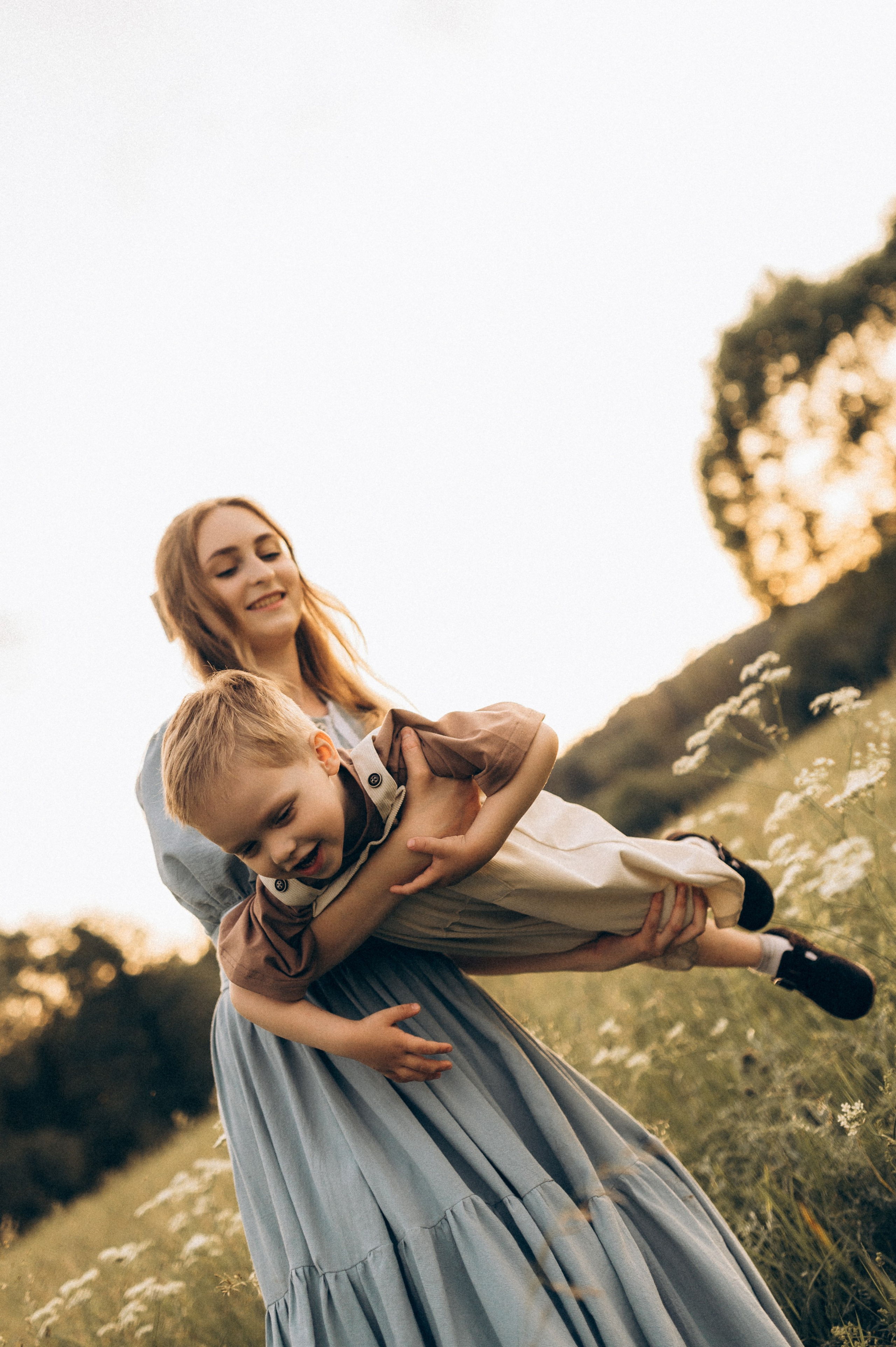 Фотосессия на природе мамы и сына. Фотограф Алексин, Тула