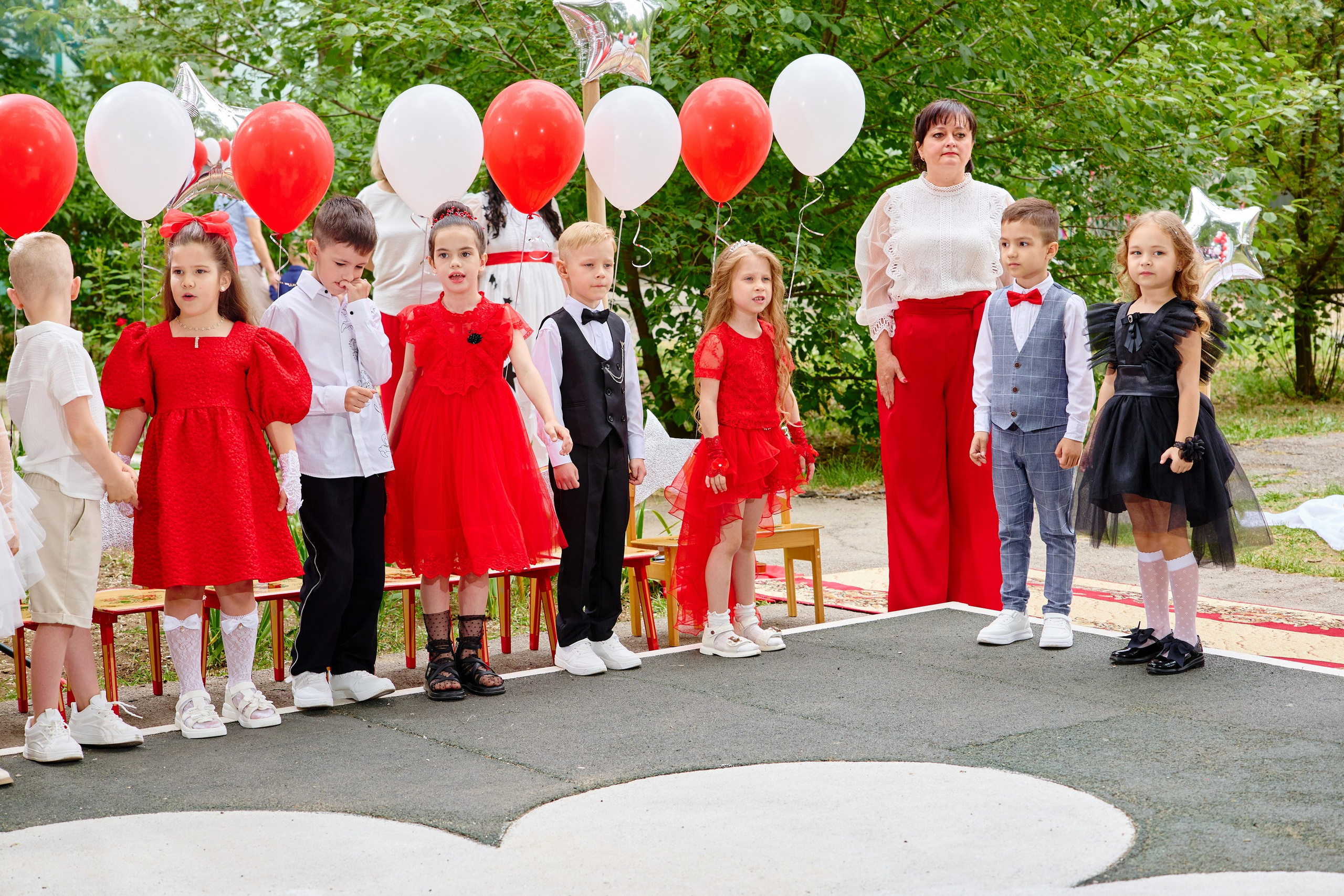 Выпускной 45 сад. Фотограф Выпускные альбомы Таганрог Сергей Коробченко