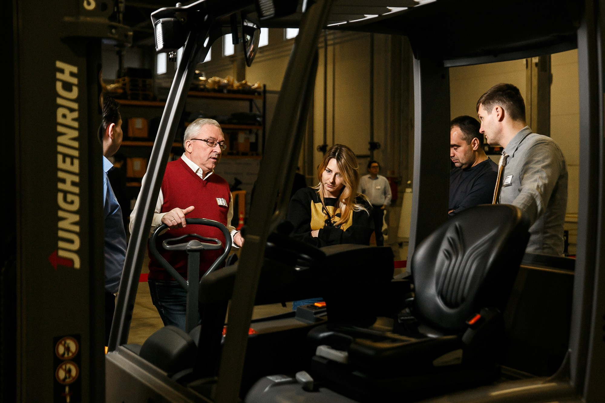 JUNGHEINRICH. Рабочая сторона — бизнес портрет и репортаж в Санкт-Петербурге