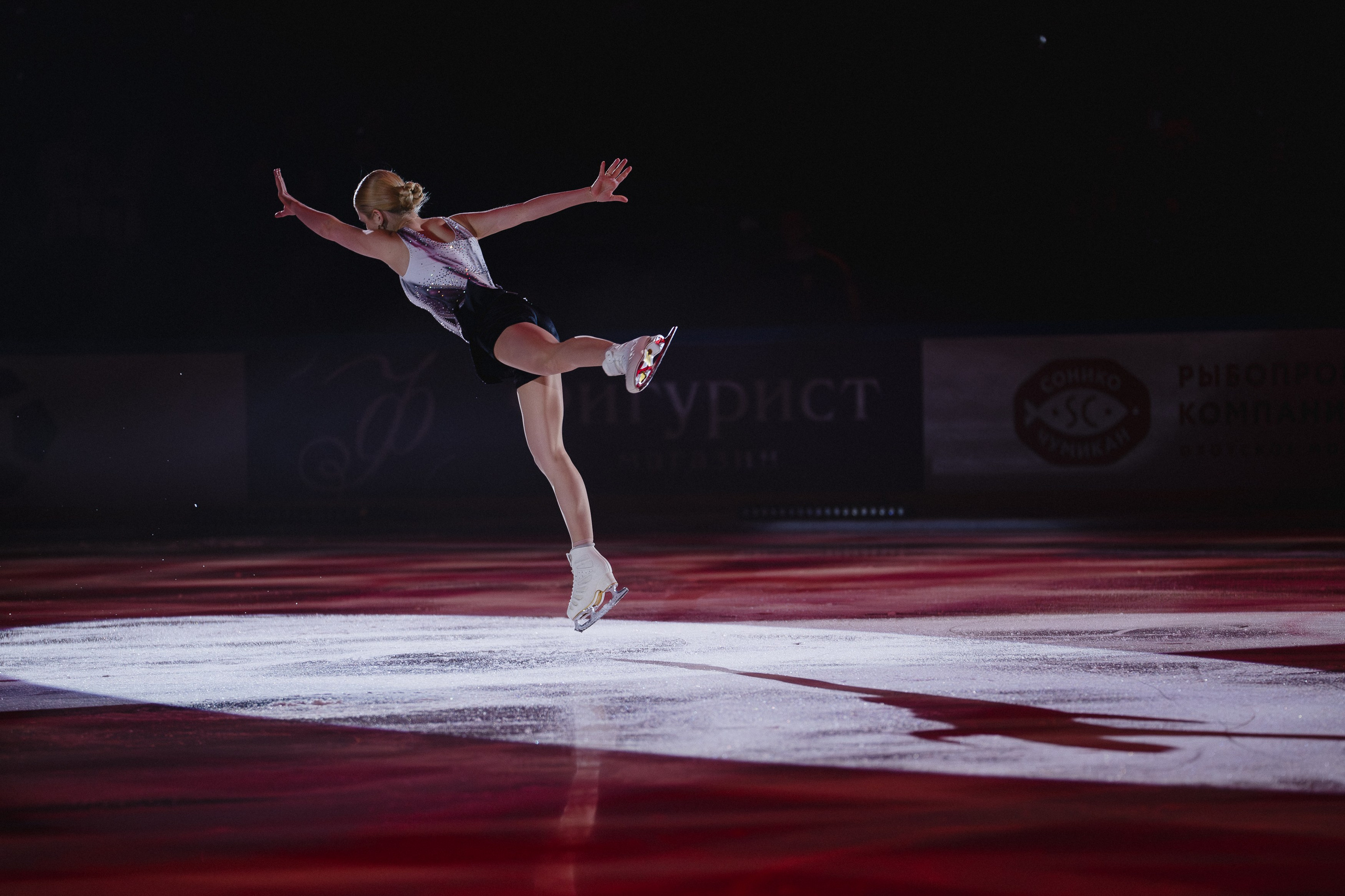 Шоу Этери Тутберидзе в Новосибирске. Воробьева Ксения — Спортивный и танцевальный фотограф Новосибирск