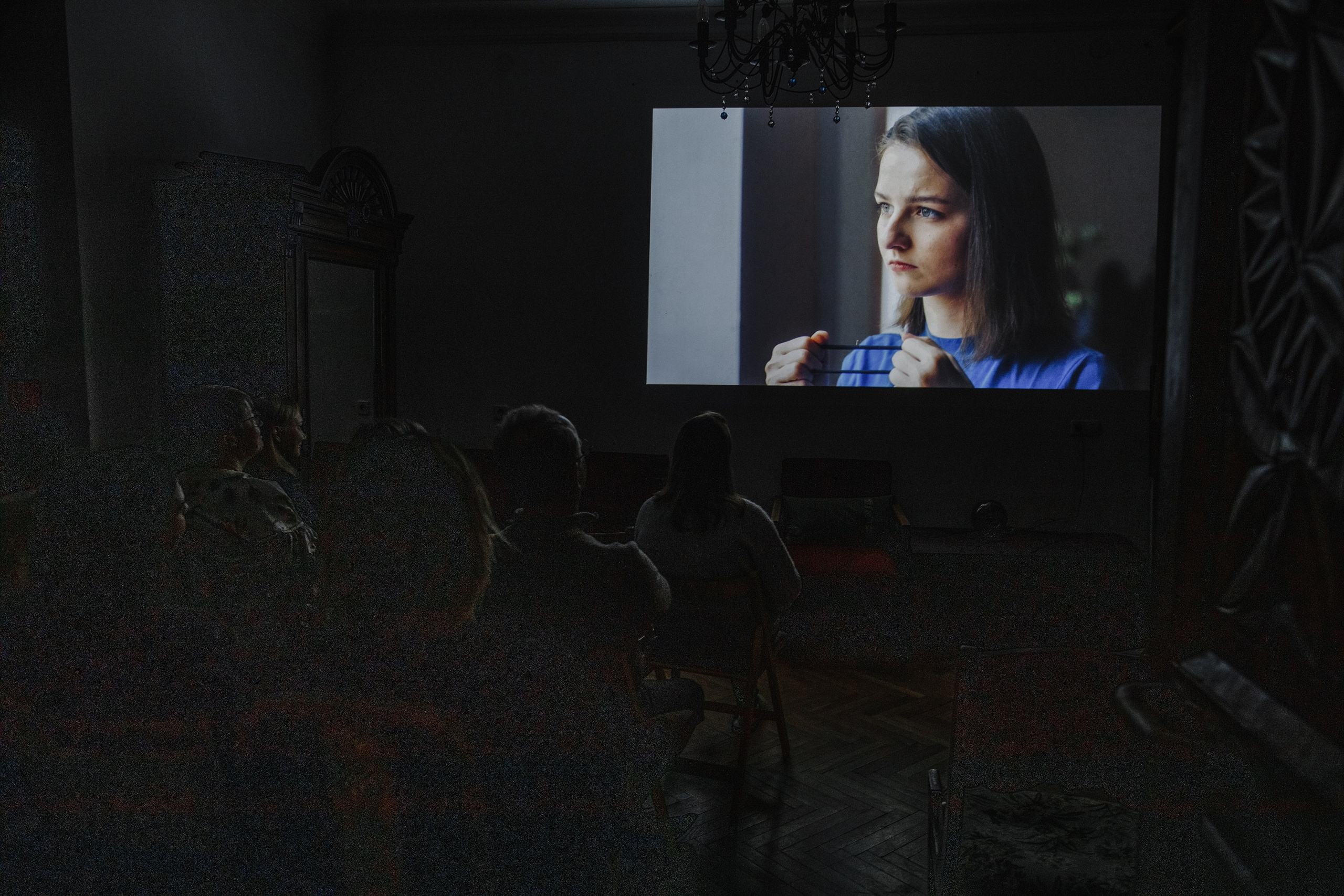 19.11.2022 // День нежности. Фотовыставки serebro.gallery, в которых автором можешь стать ты! | Москва