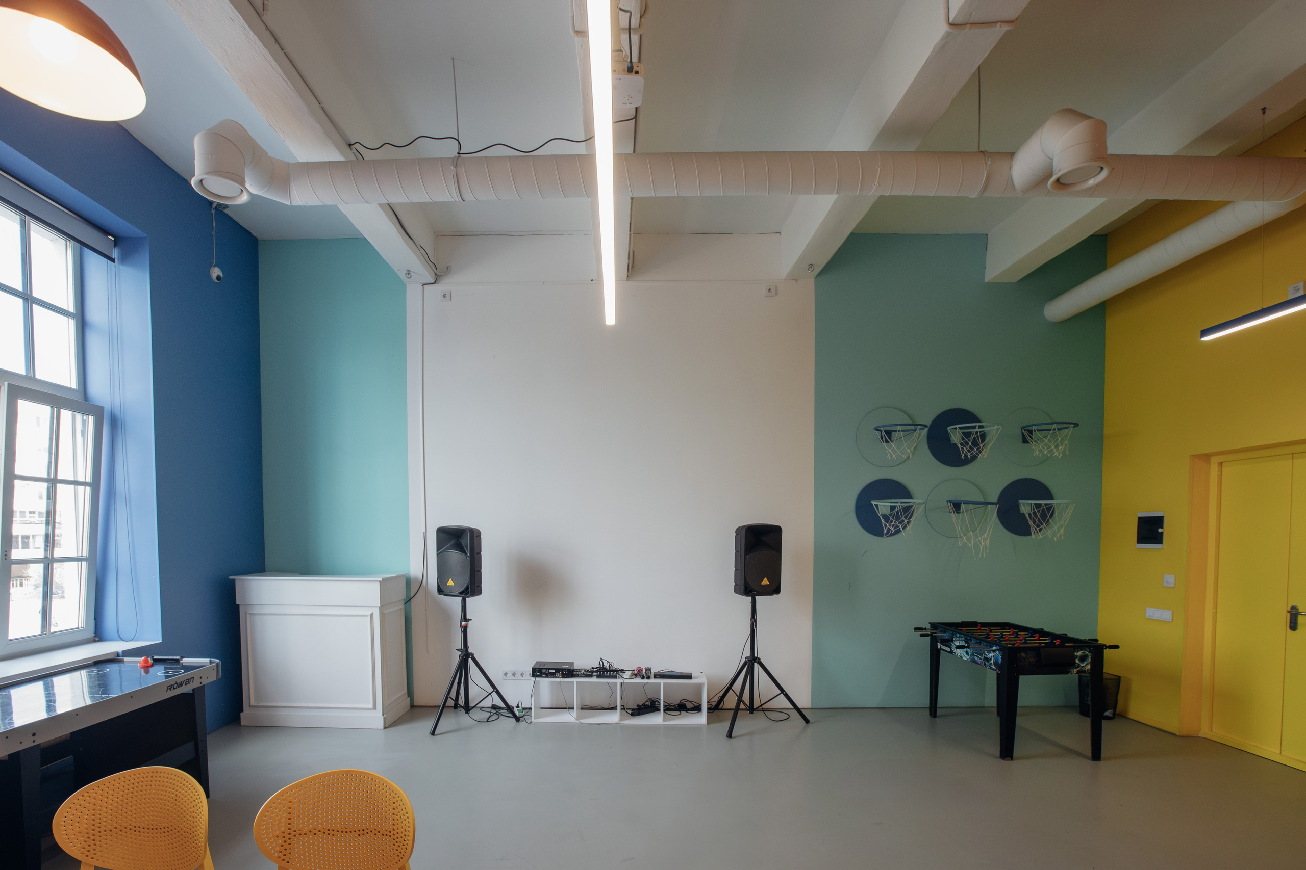 Mr. Karaoke (лето). Аренда лофта в СПб для мероприятий