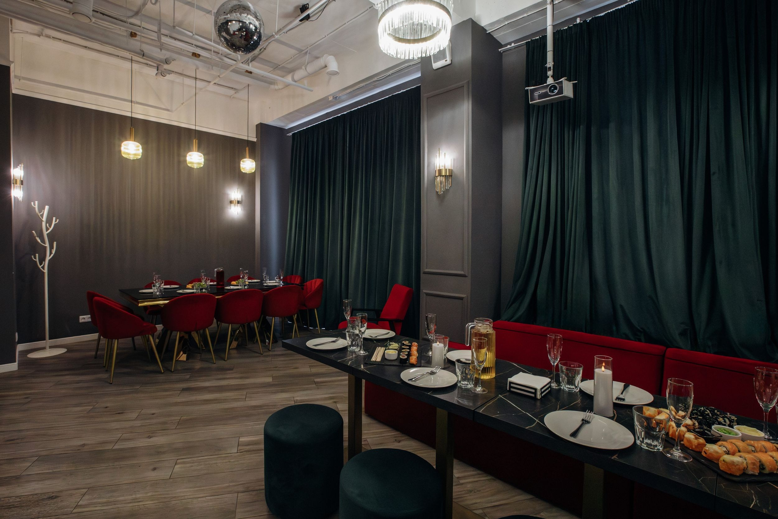 Площадь Карла Фаберже 8Е. Аренда лофта в СПб для мероприятий