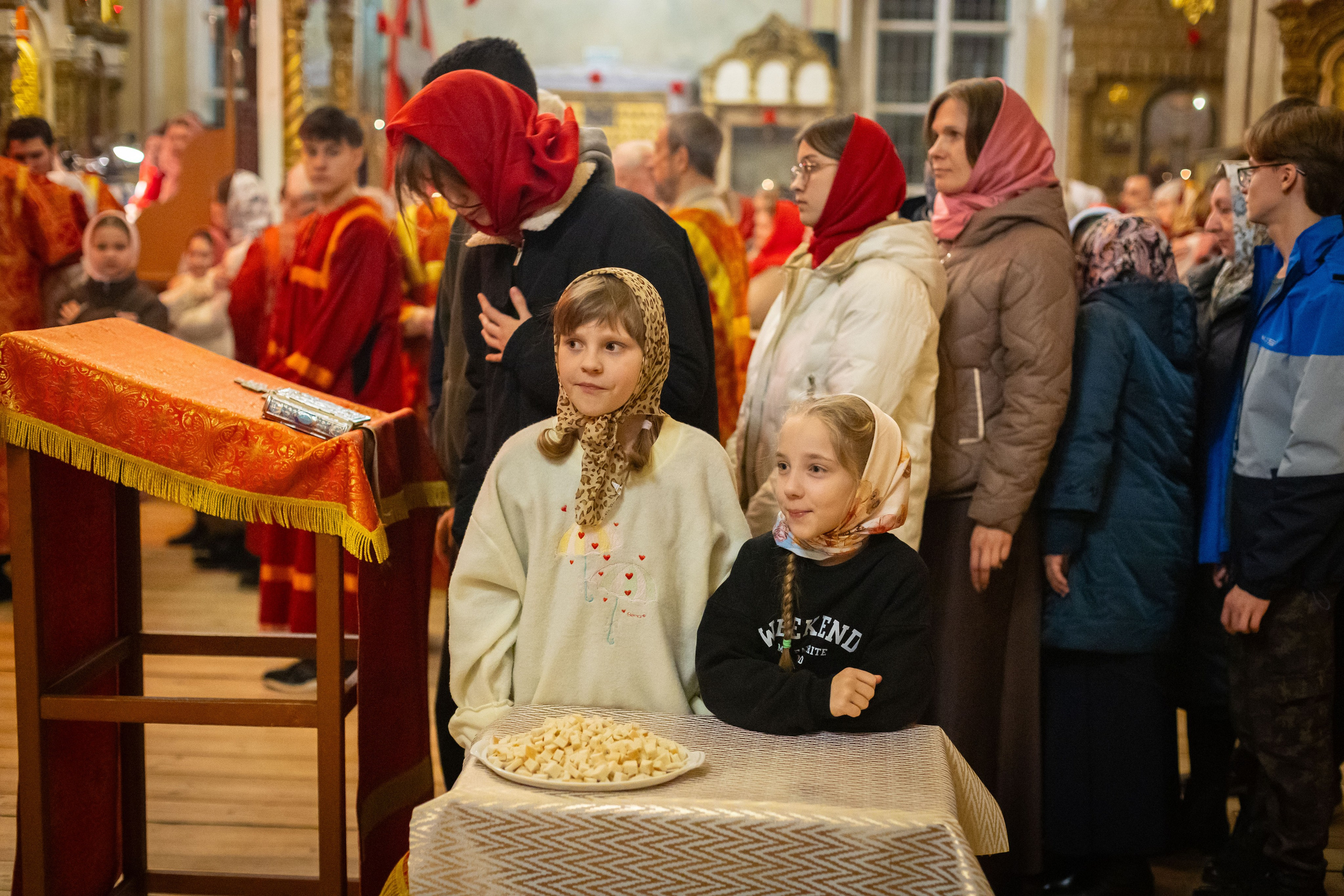Пасха Воскресенский храм с Ашитково. Семейный и детский фотограф Анна Петракова