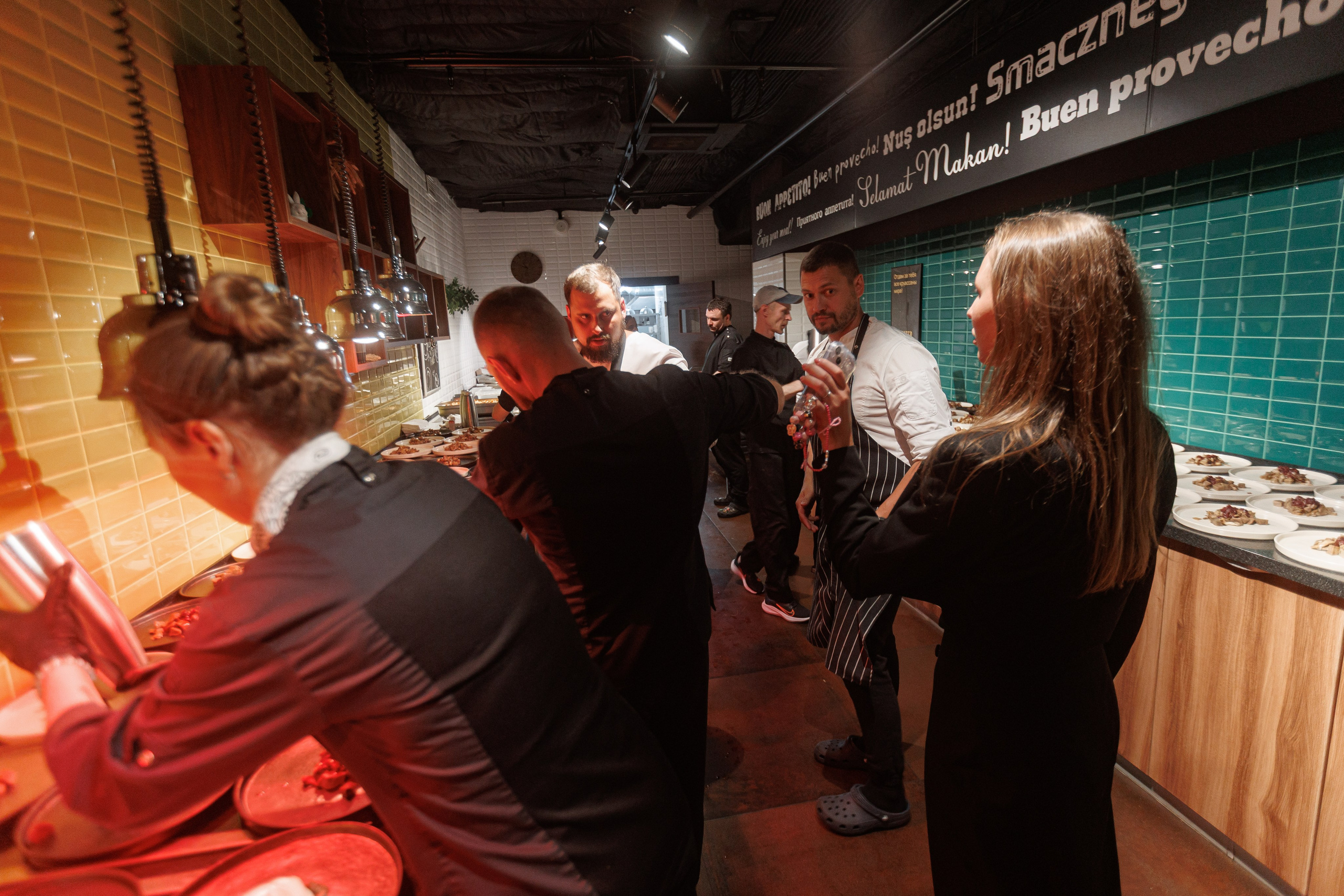 Фотографии с Гастроужина Честер Челябинск 5 ЛЕТ.5 ШЕФОВ