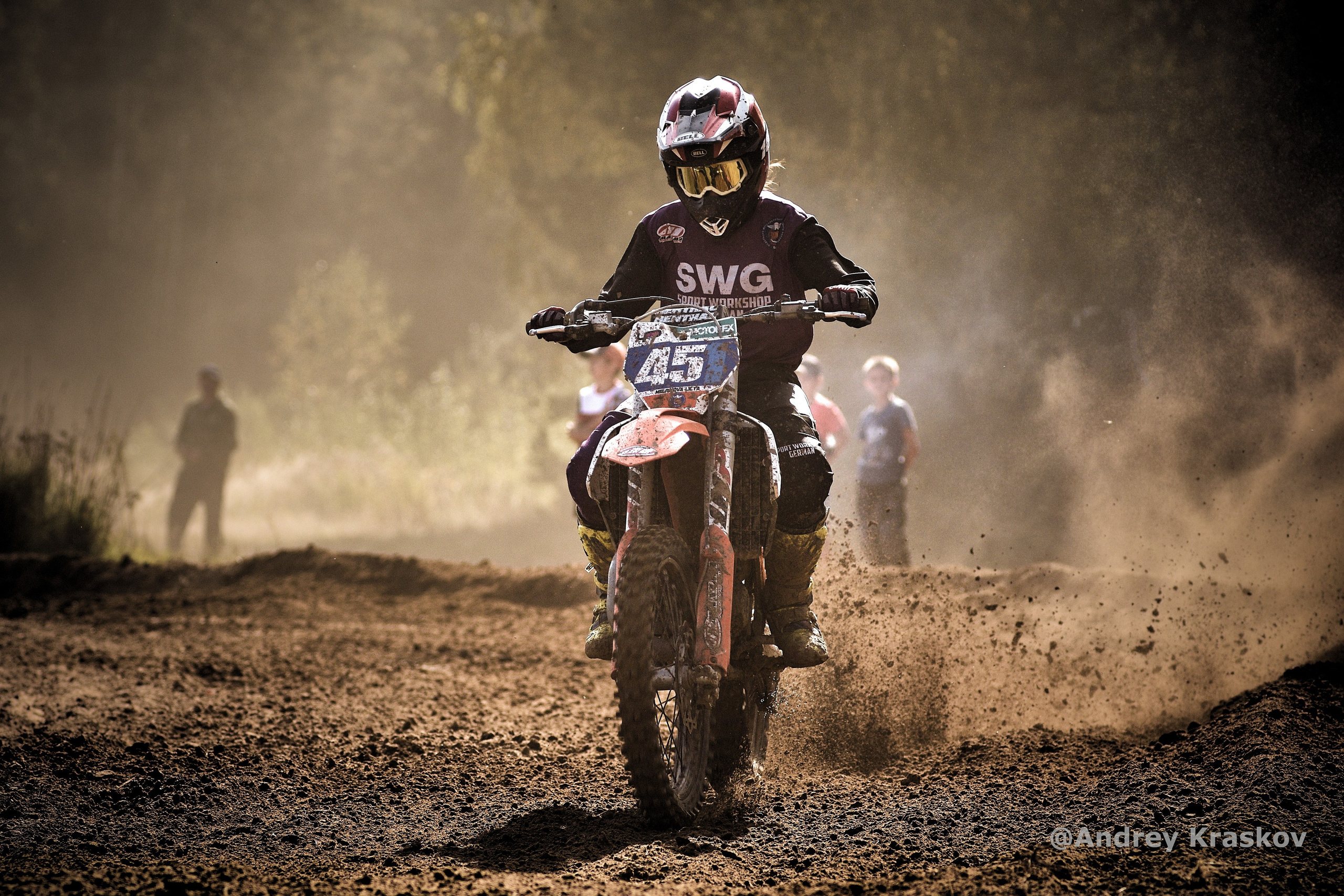 Мотокросс в городе Городец. Фотограф Красков Андрей