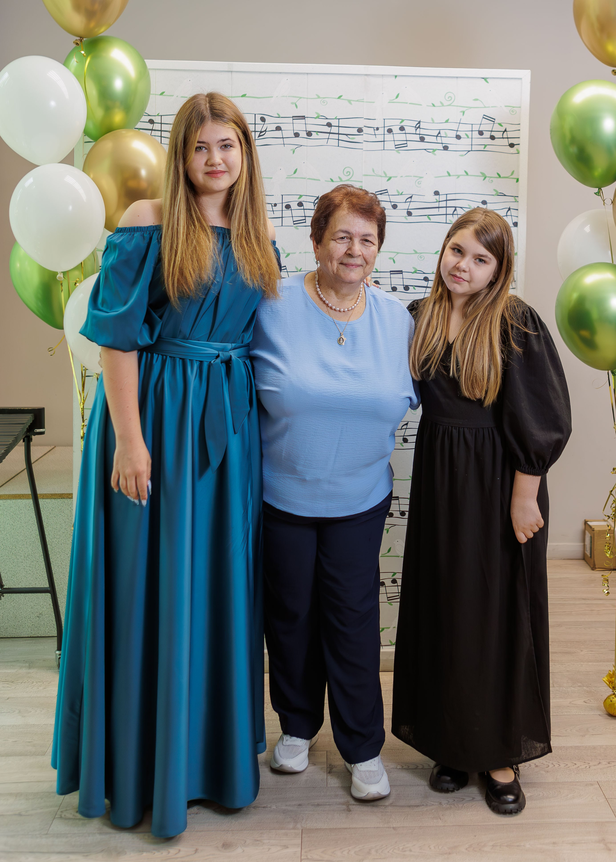 Вручение дипломов в Детской музыкальной школе имени Н. П. Будашкина. Выпускные альбомы и школьный фотограф в Подольске, Троицке, Щербинке, Москве и Московской области