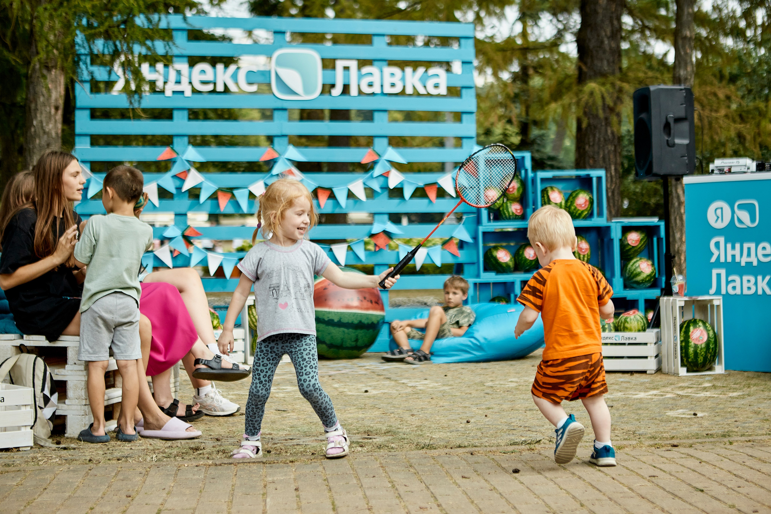 ЯНДЕКС ЛАВКА «АРБУЗНАЯ ФЕЕРИЯ». Фотограф Андрей Егоров