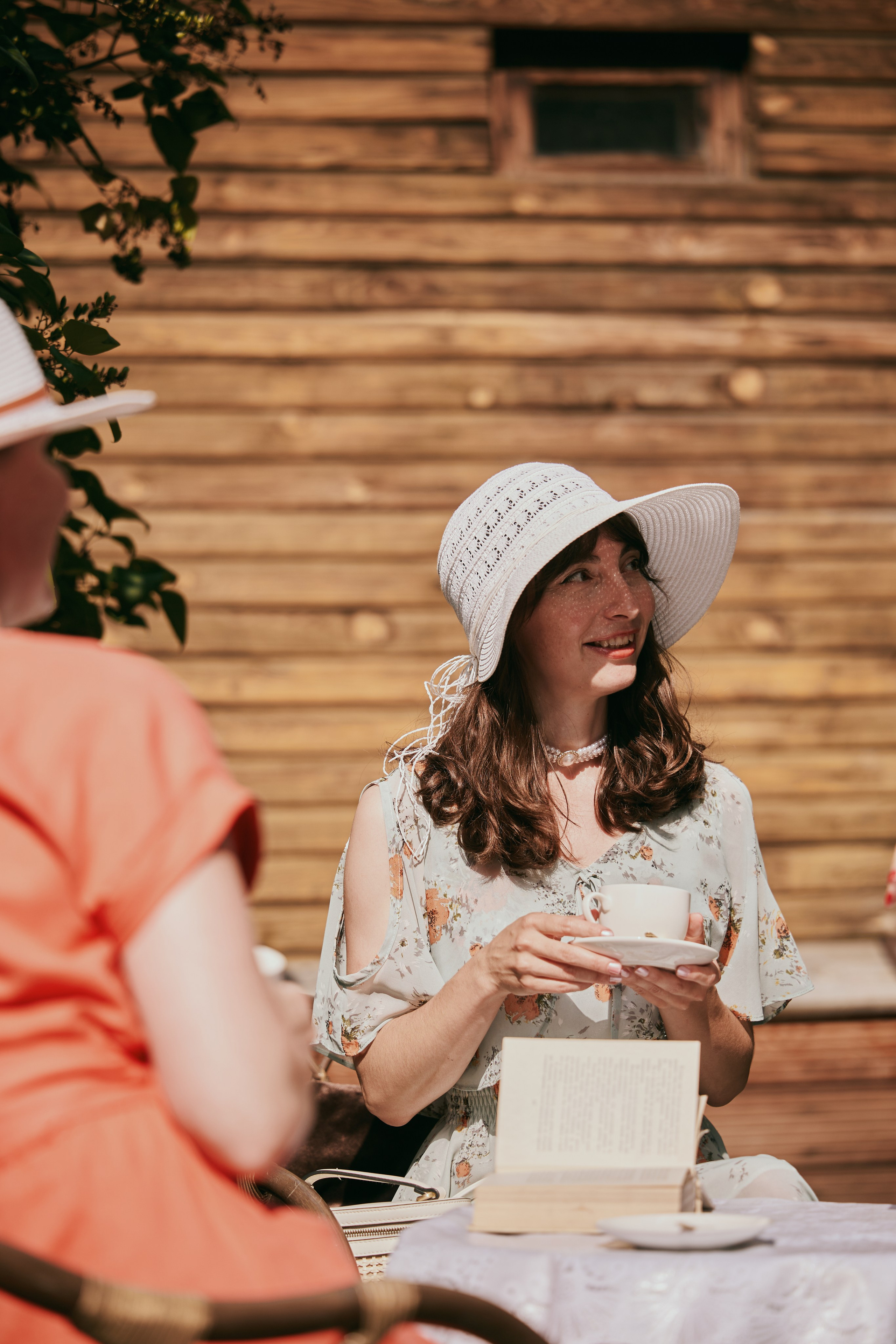 Завтрак в шляпках. Фотограф и видеограф в Кургане Леонид Корнильев